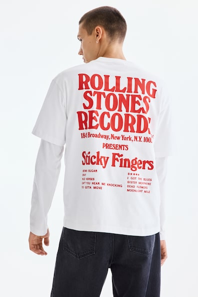 ルーズフィットTシャツ