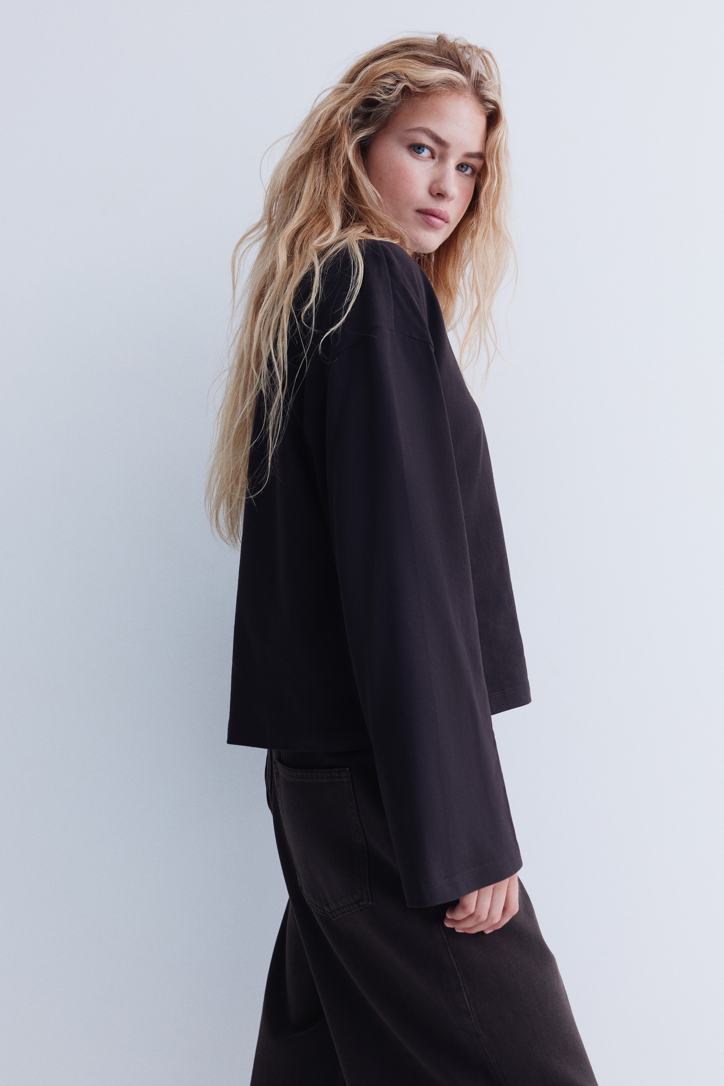 Long-sleeved cotton top