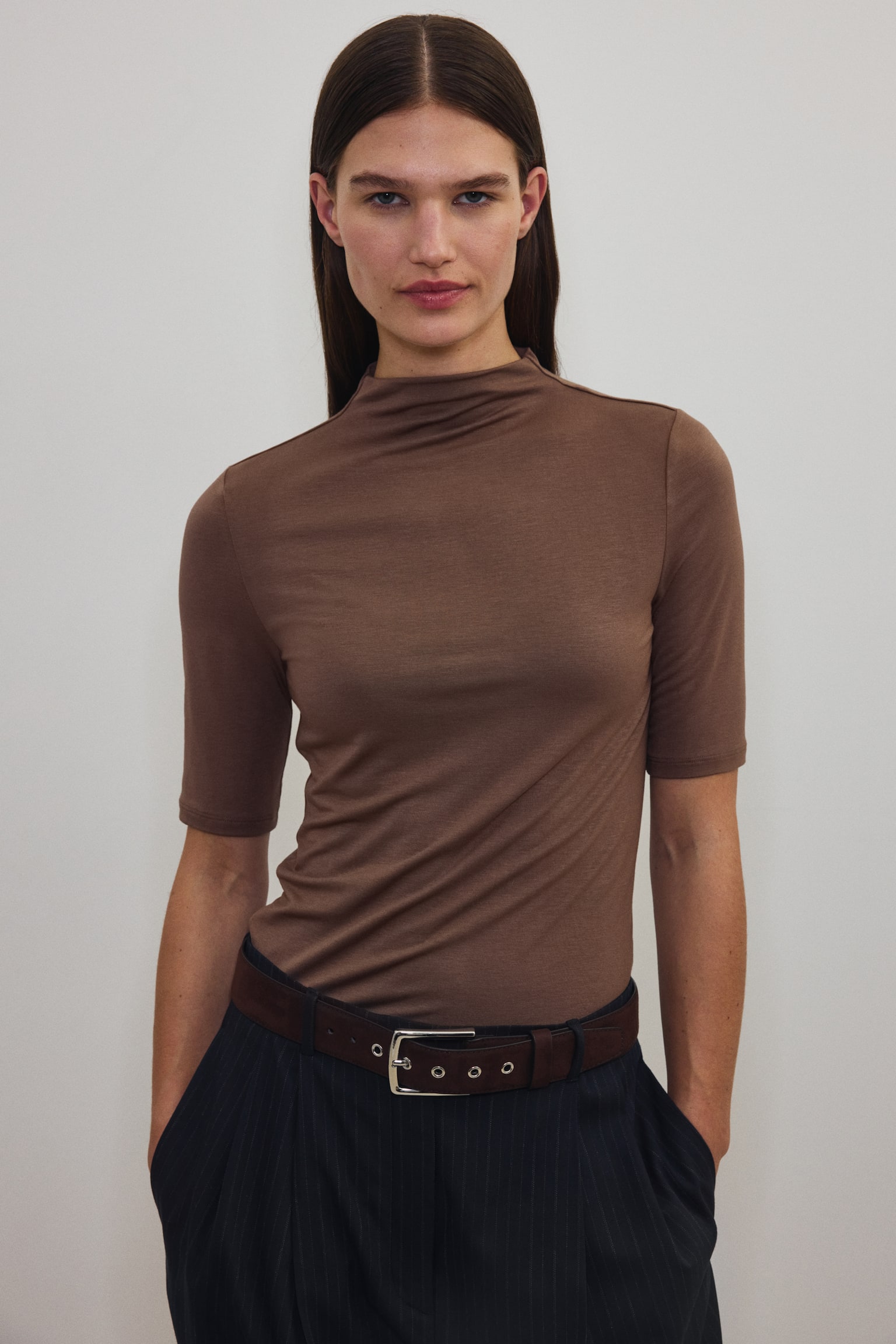 Футболка Warming Slim Fit із високим коміром - Коричневий/Білий - 3
