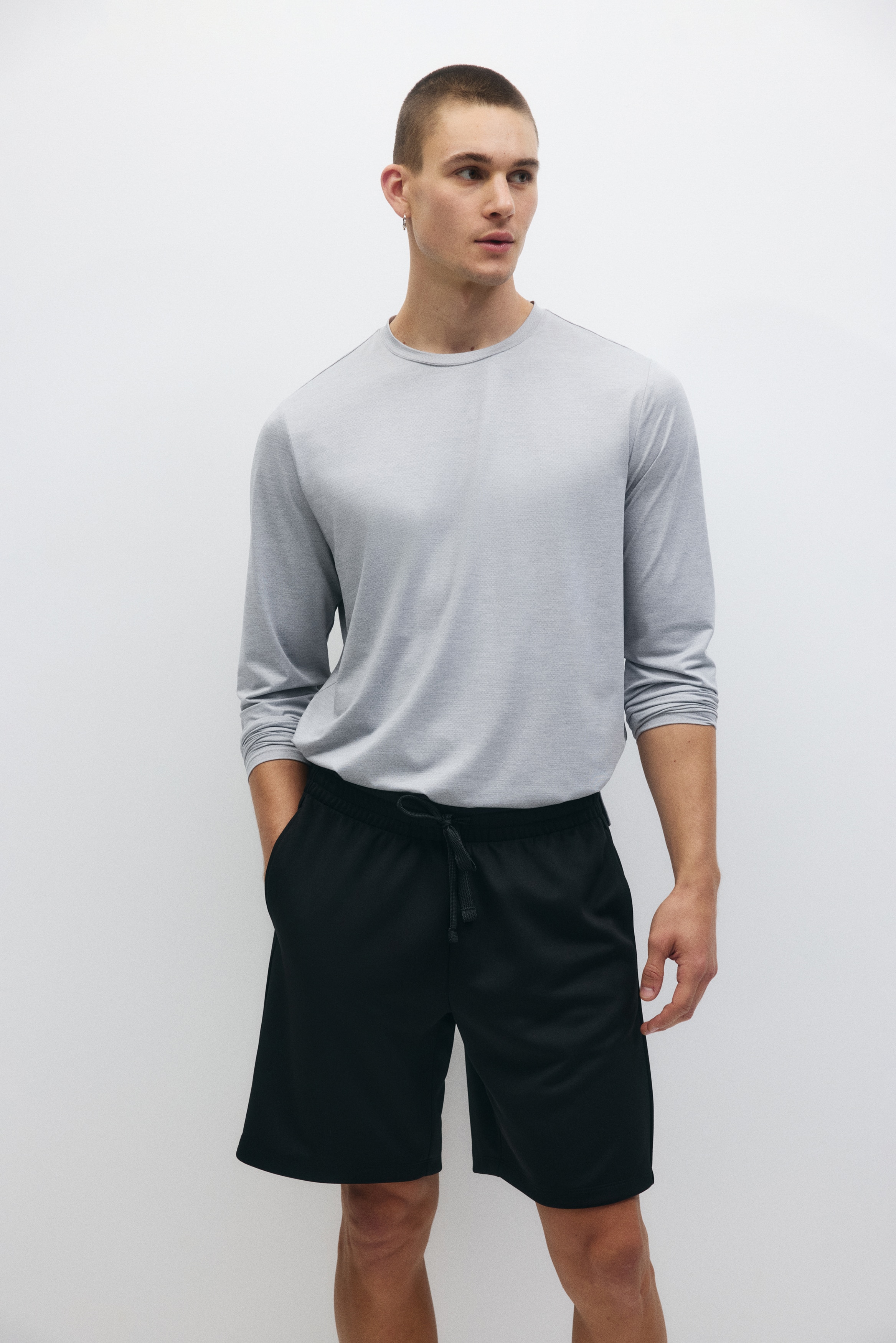 Regular-Fit Sports Shorts with DryMove™-Black