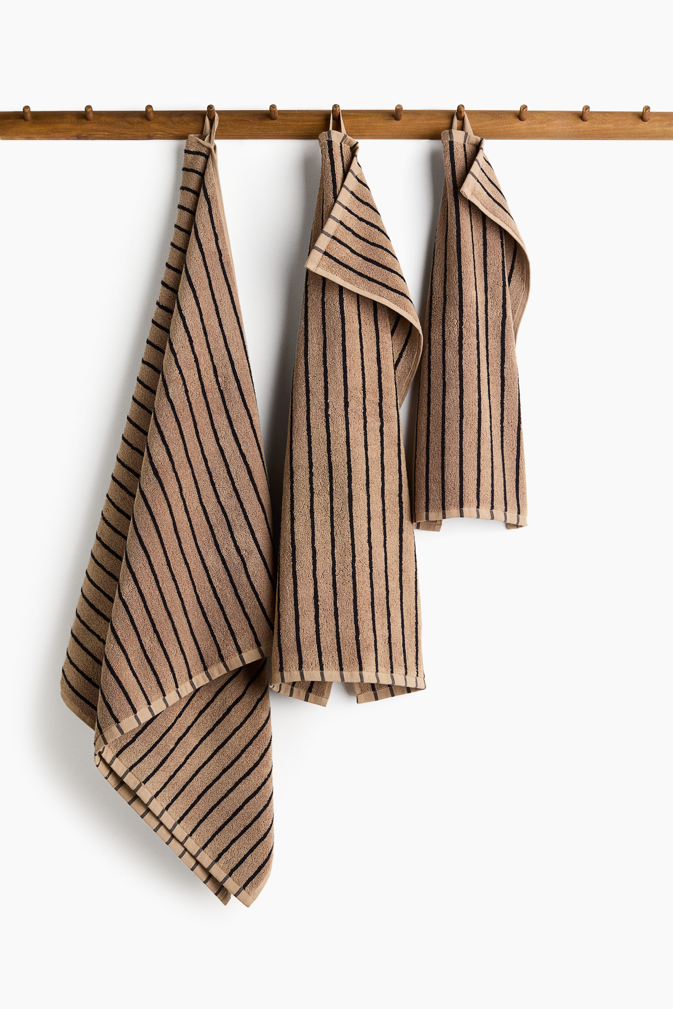 View larger image: Striped guest towel - Brown/Black striped - Home All | H&M IN 3