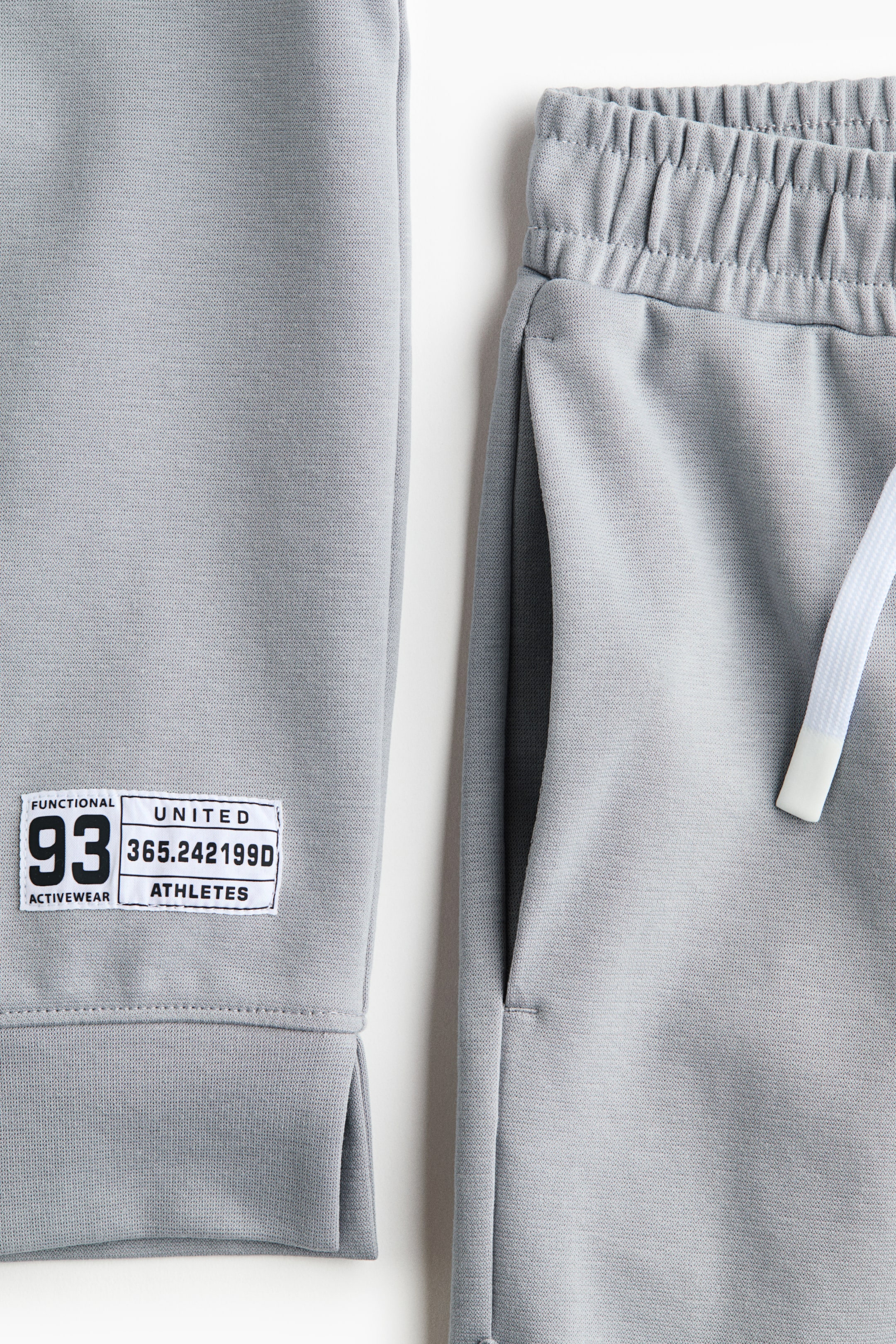 Sleeveless Sports Hoodie and Shorts with DryMove™