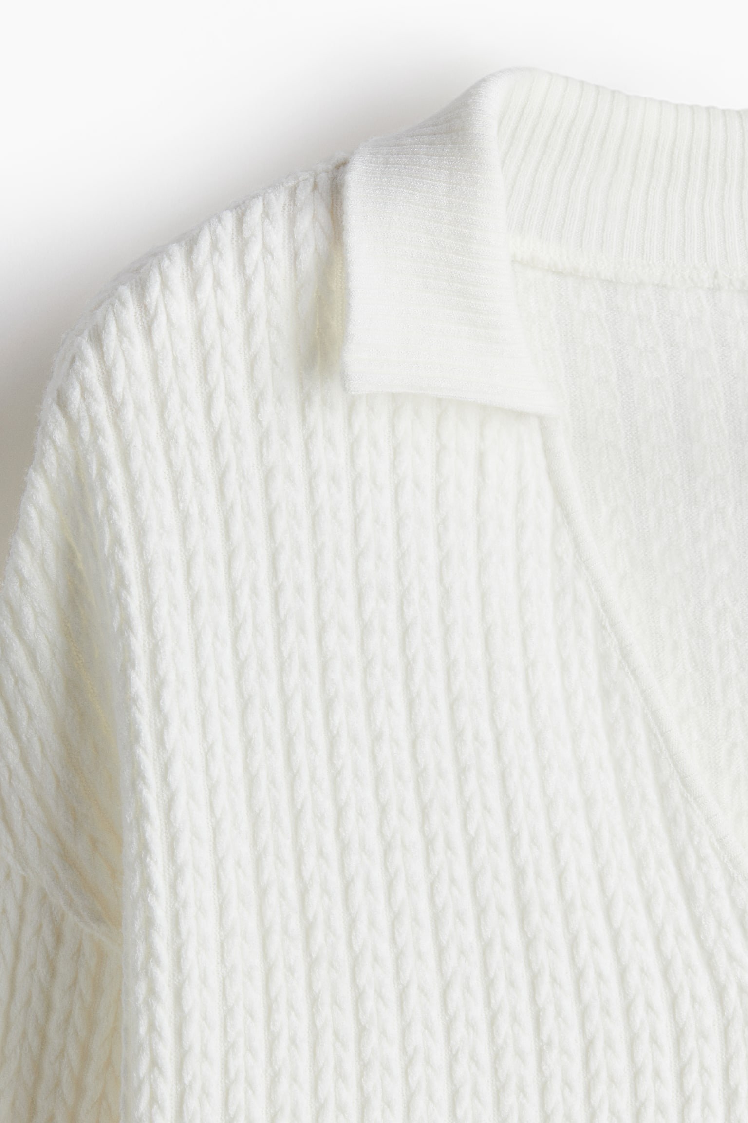 Женский свитер H&M Oversized Cable-Knit-Look, цвет: Кремовый — фото 2