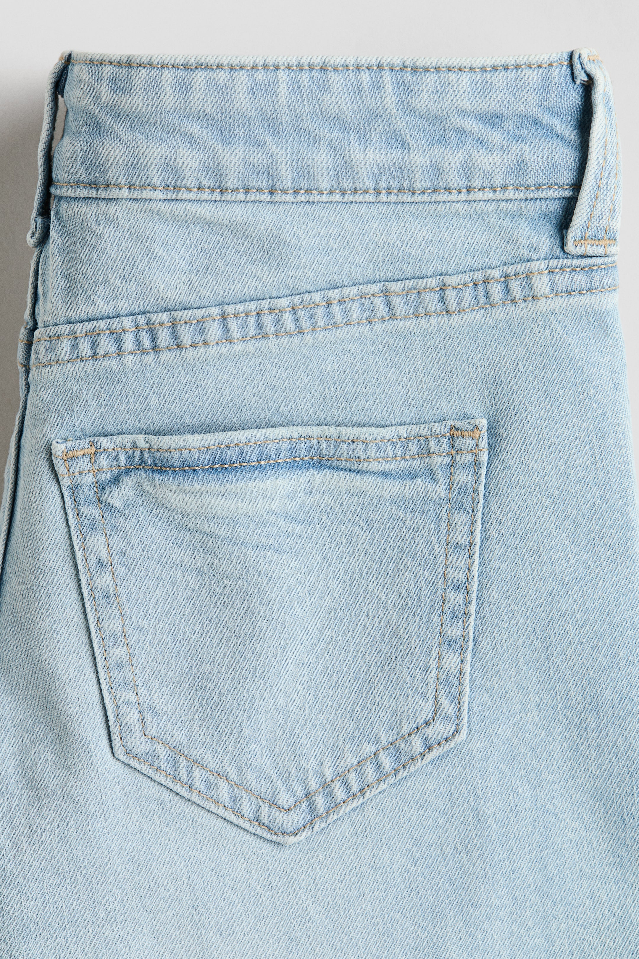 Wide-Leg Low Jeans