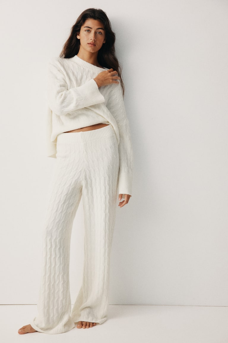 Pantalone u bodu pletenice