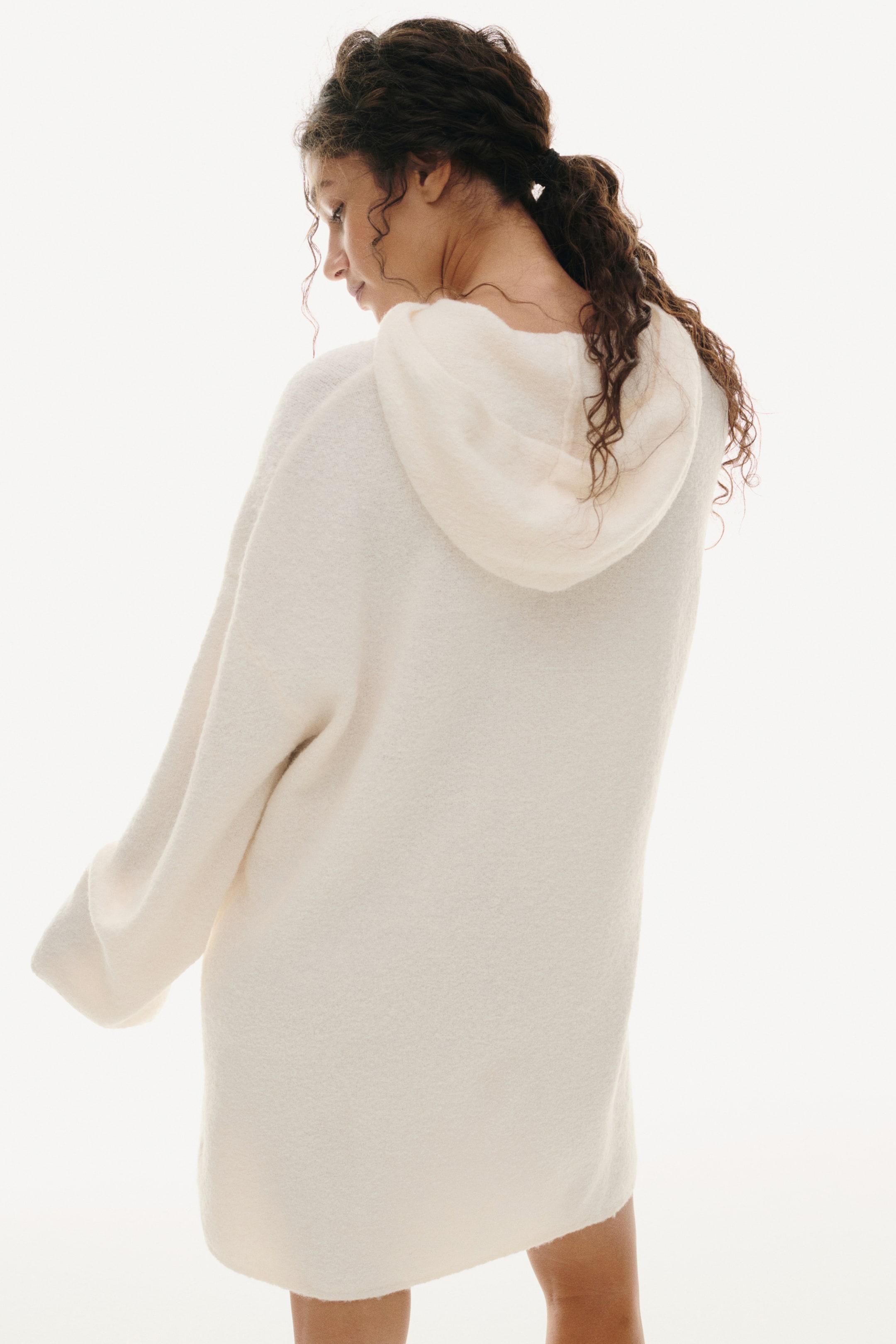 Zobrazit větší obrázek: Hooded wool-blend dress - Krémová - ŽENY | H&M CZ 4