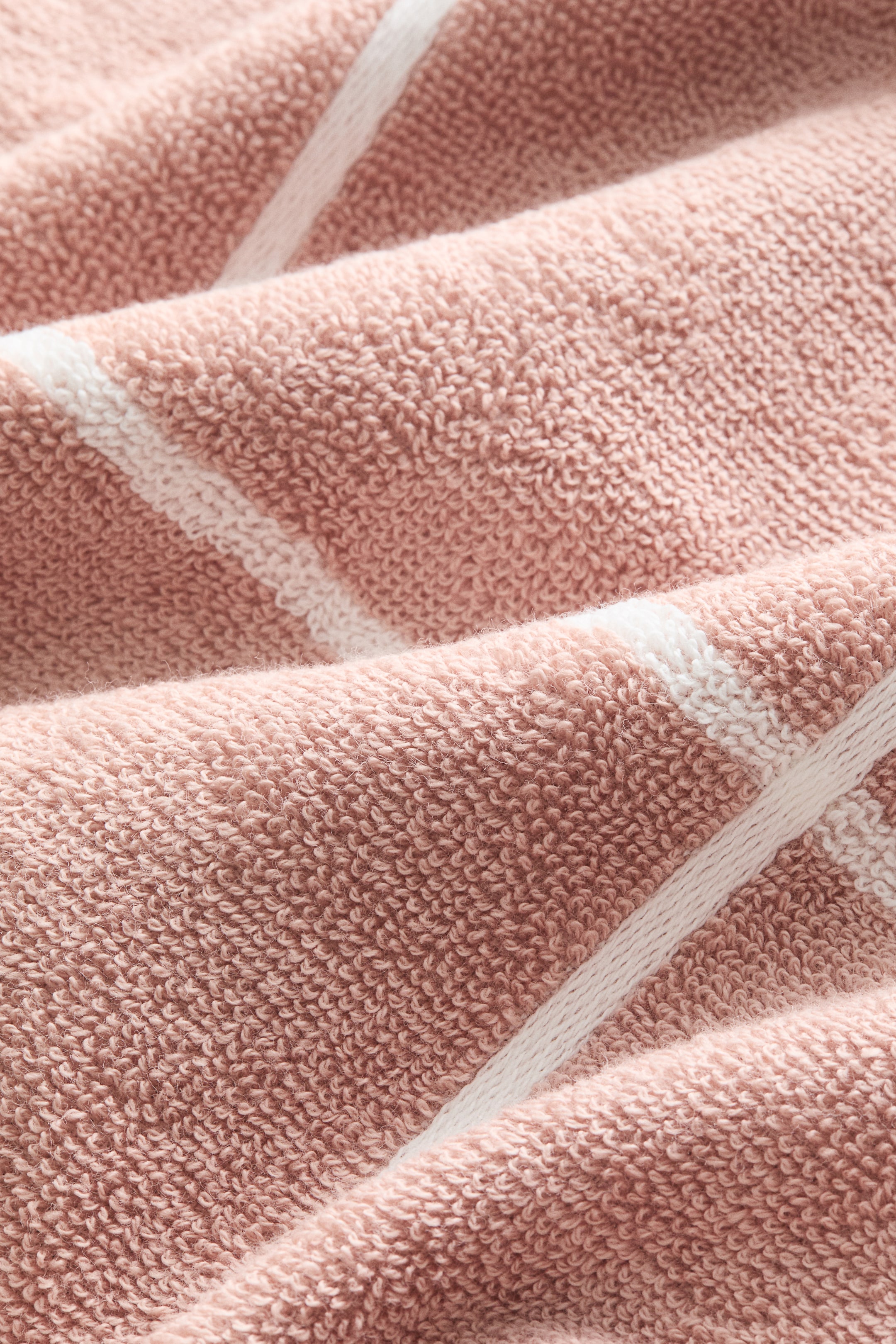 Grid-Patterned Hand Towel
