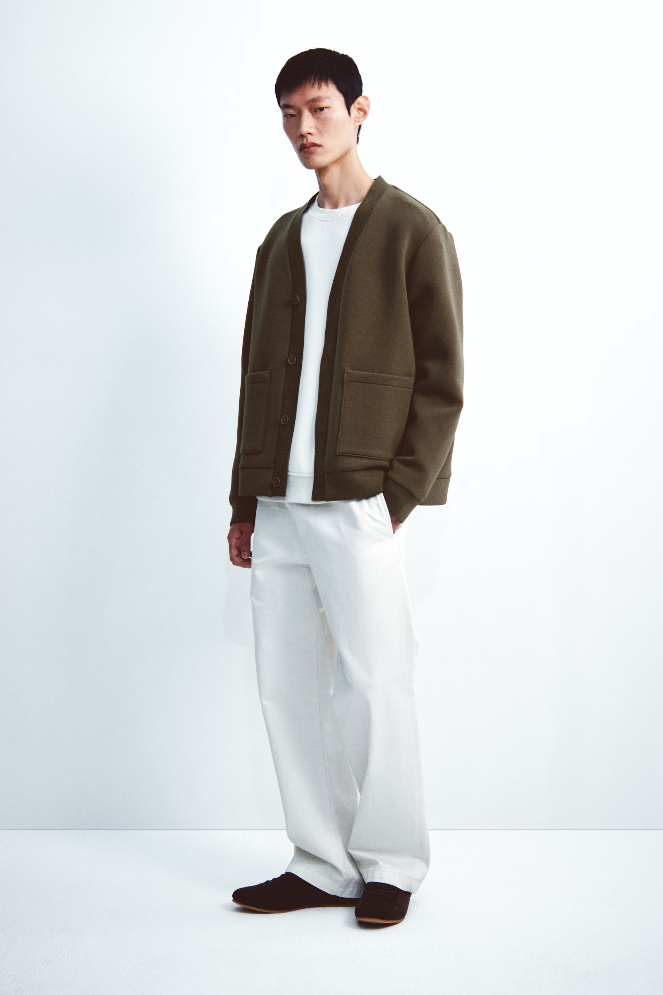 Xem ảnh lớn hơn: Áo cardigan Loose Fit - Màu xanh kaki đậm - Men | H&M VN 1