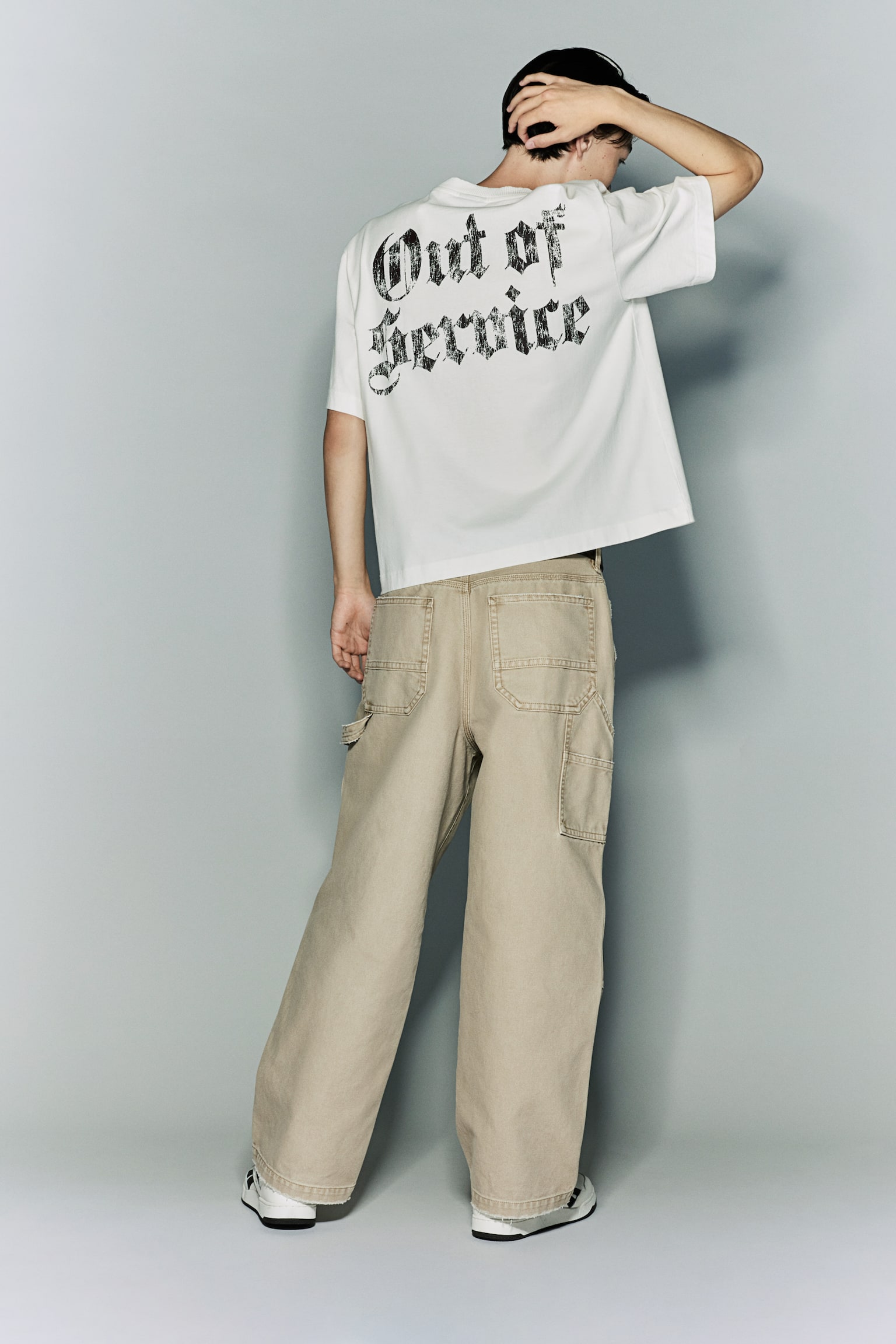 Oversized Fit Vintage-look printed T-shirt - White/Out of Service - 6