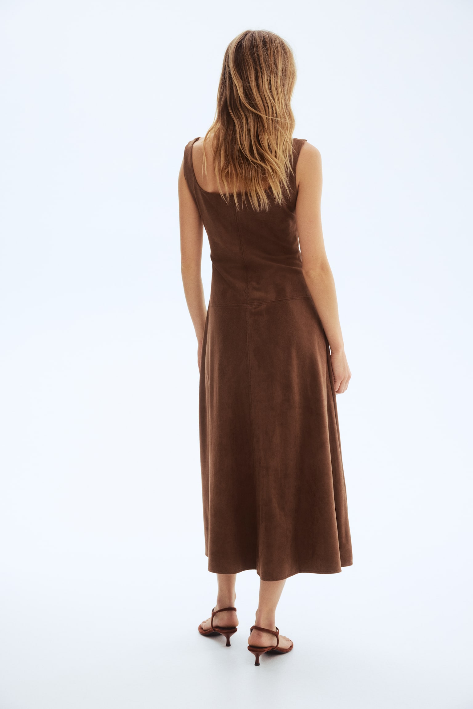 Ärmelloses Midikleid - Braun - 3