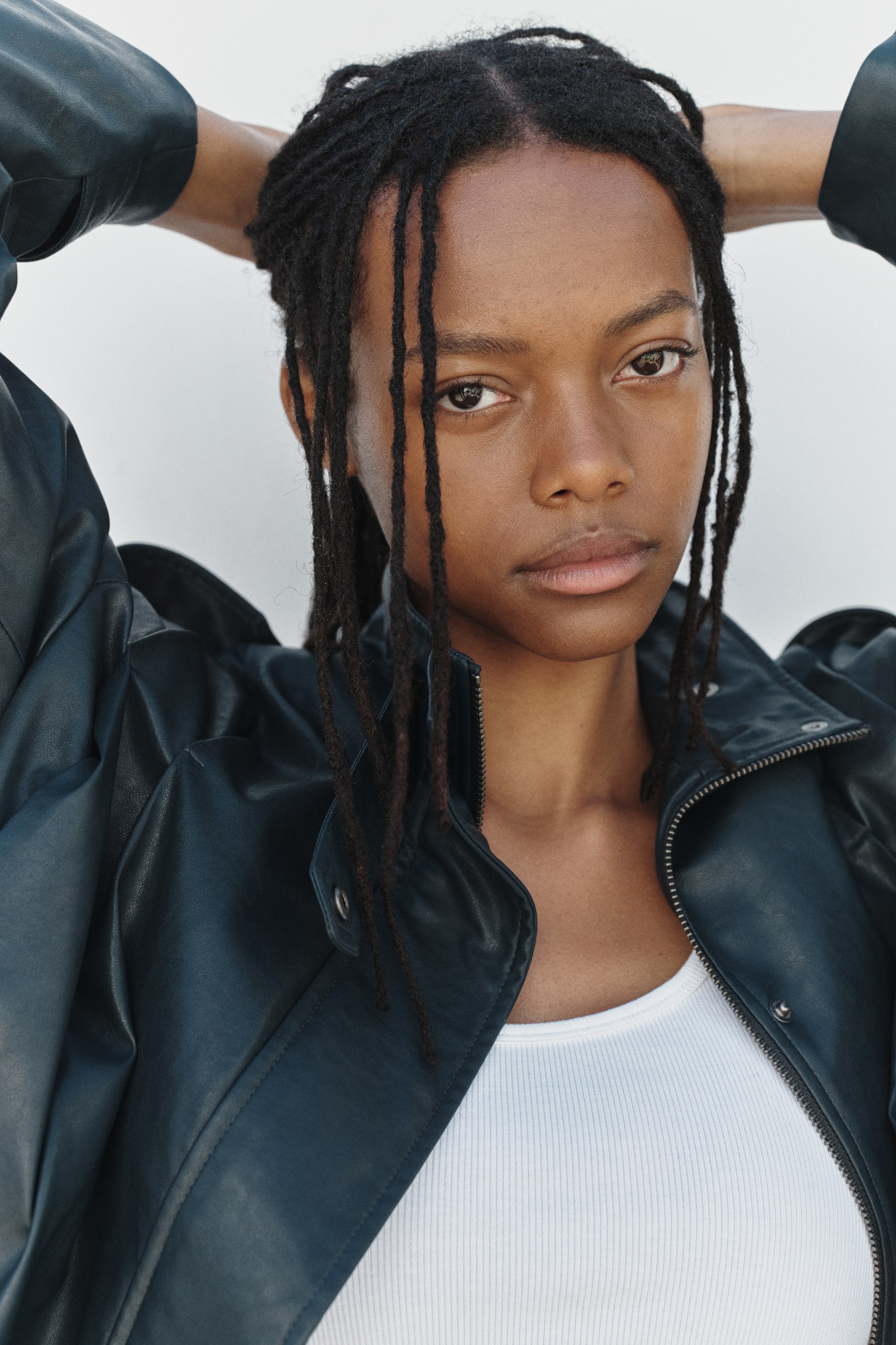 Женские куртки H&M Oversized Funnel-Collar Jacket — фото 3