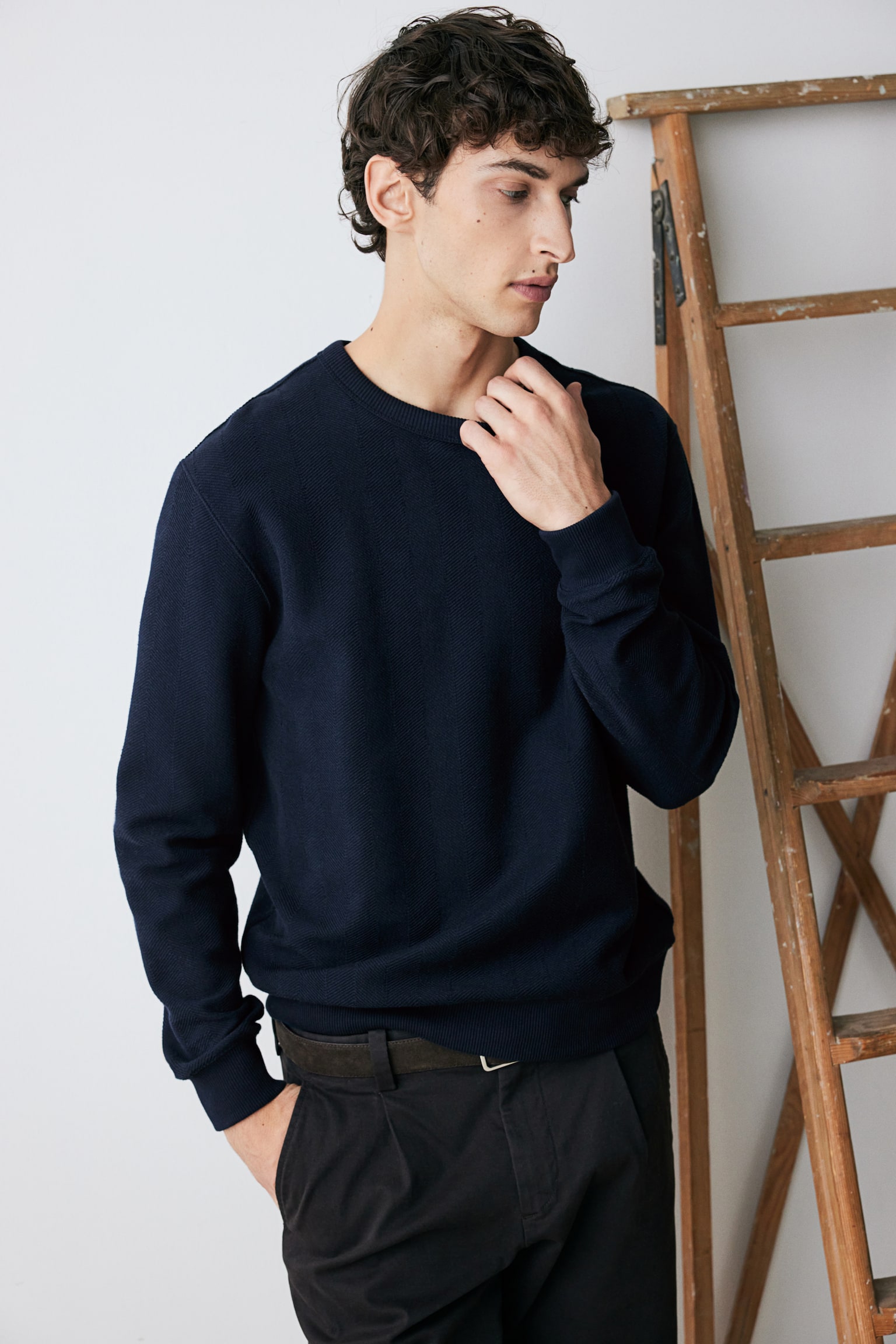 Regular Fit Herringbone-patterned sweatshirt - Navy blue/Dark brown/Light beige/White - 4