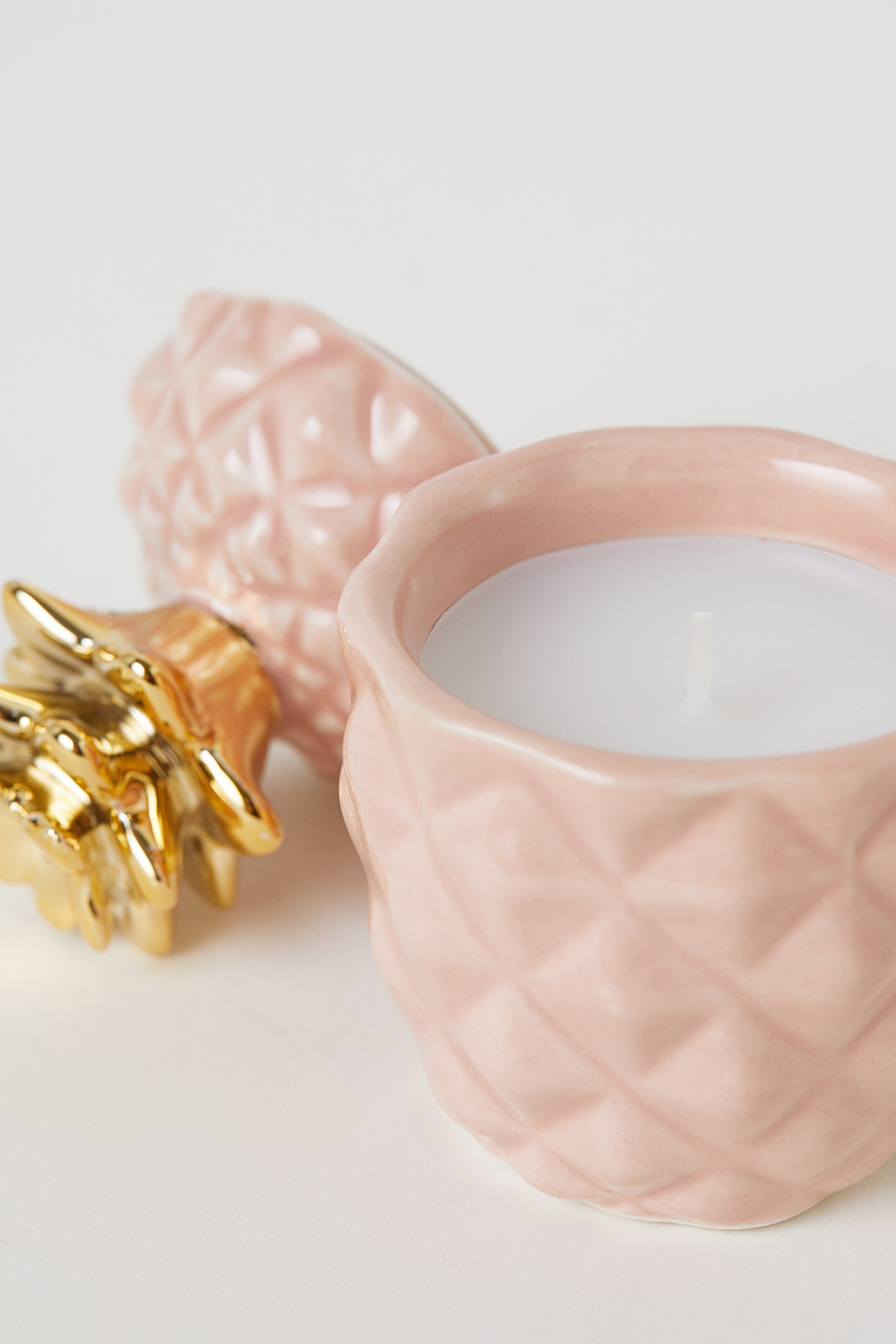 Nagyobb kép megtekintése: Gyertya kerámiatégelyben - Rózsaszín - HOME | H&M HU 2