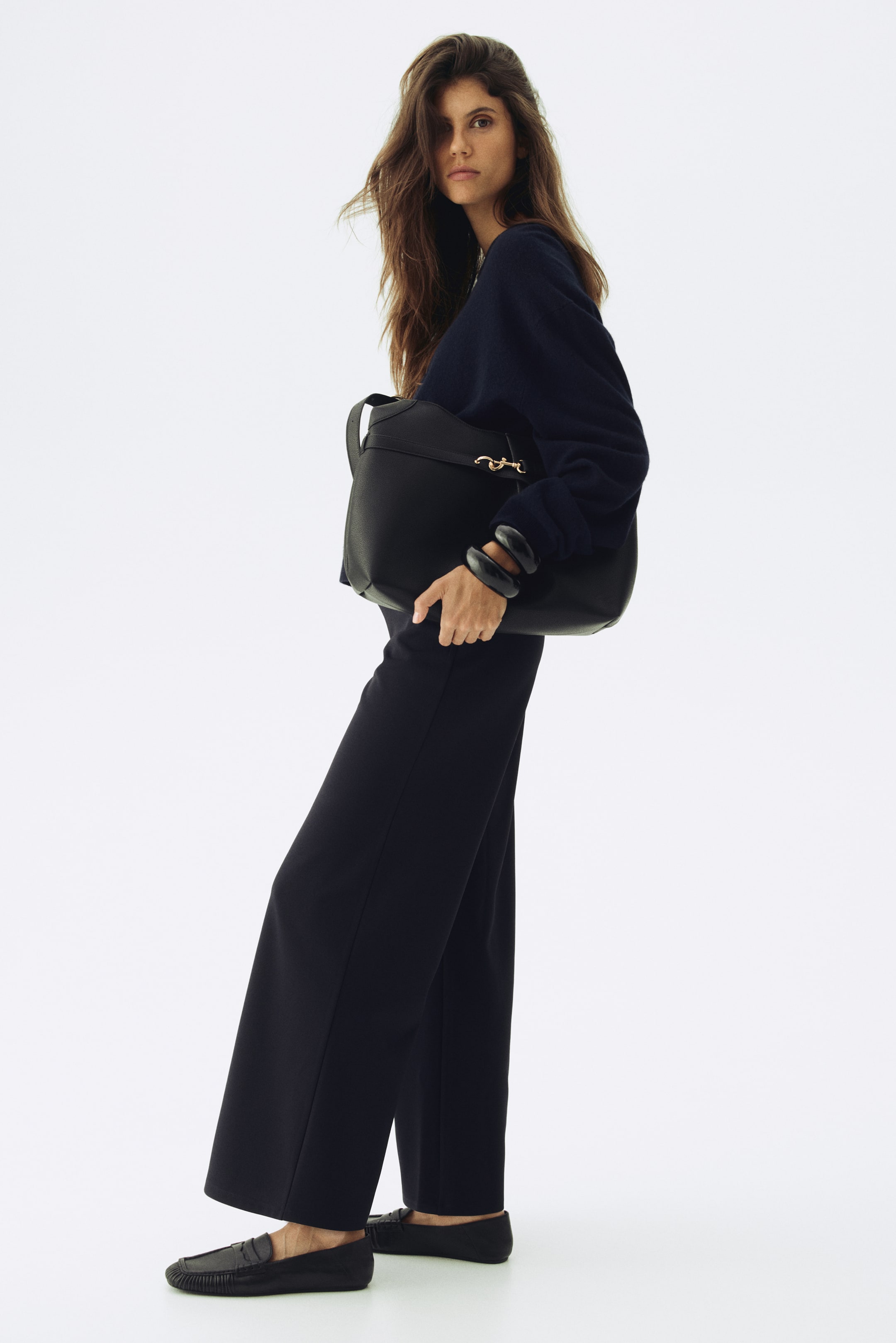 Zobrazit větší obrázek: MAMA Široké kalhoty - Námořnická modř - ŽENY | H&M CZ 4