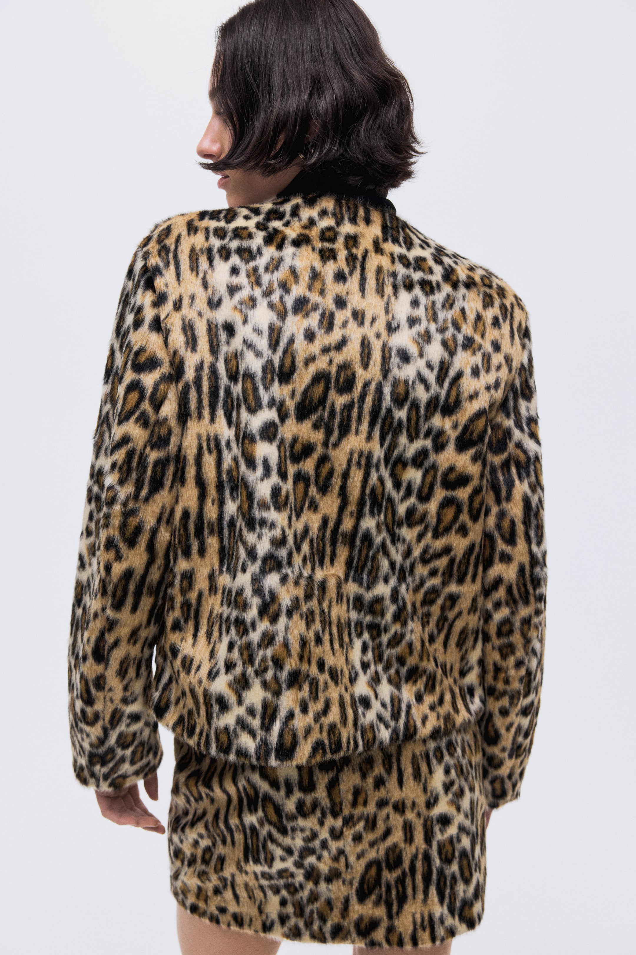 View larger image: Collarless Jacket - Beige/leopard print - Ladies | H&M CA 4