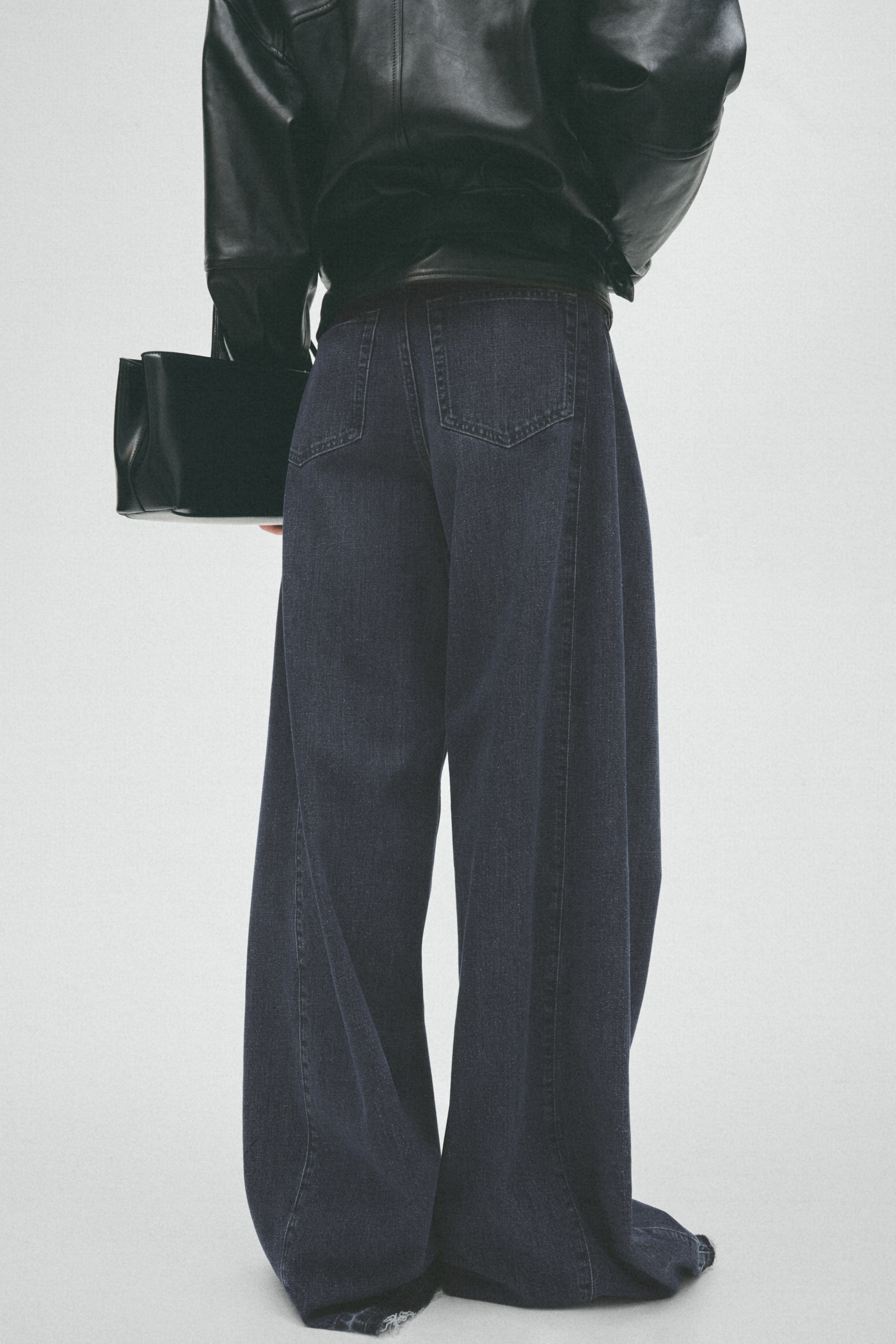 Wide-Leg Jeans