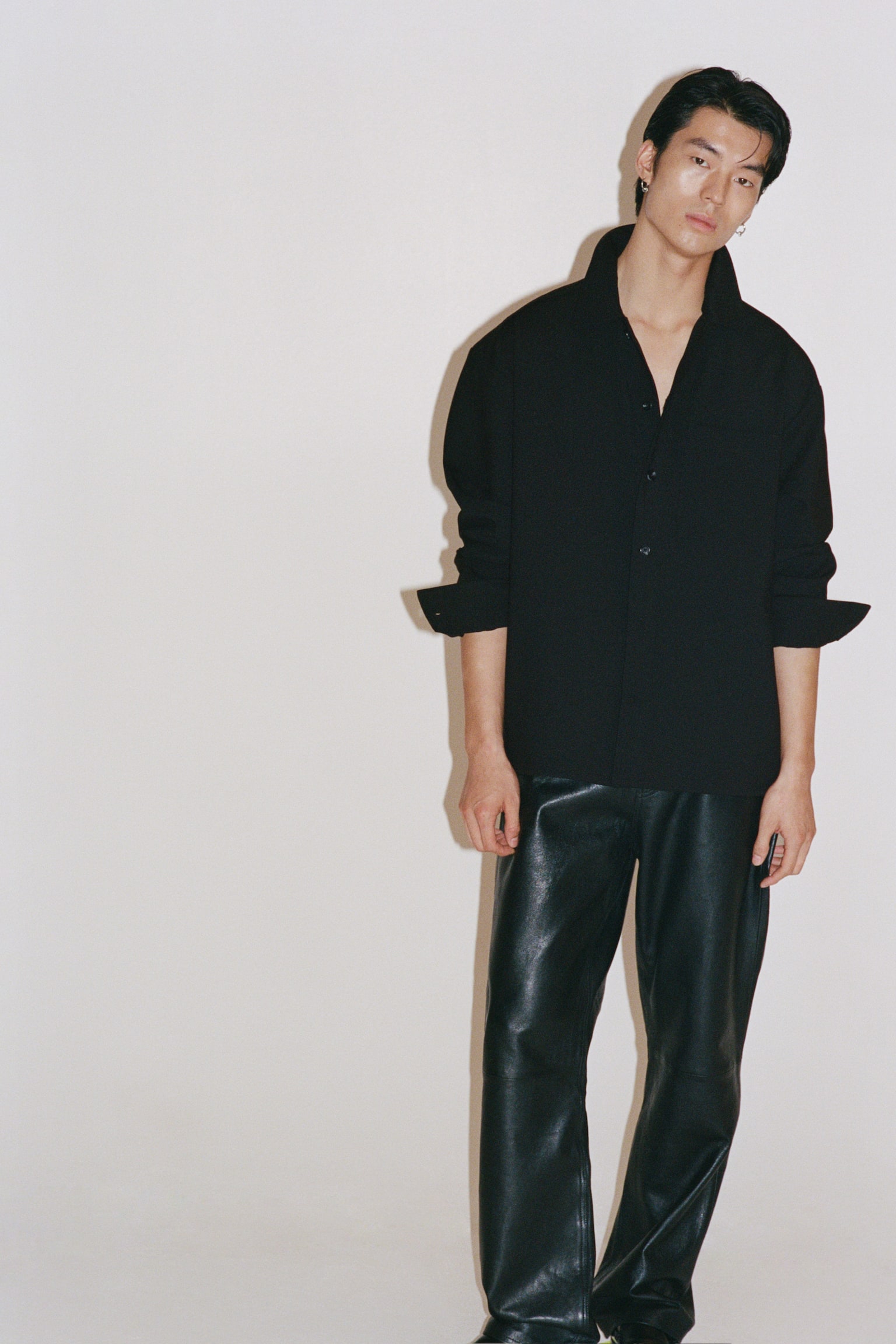 Мужская рубашка H&M Four-Way Stretch Overshirt, цвет: Чёрный — фото 5