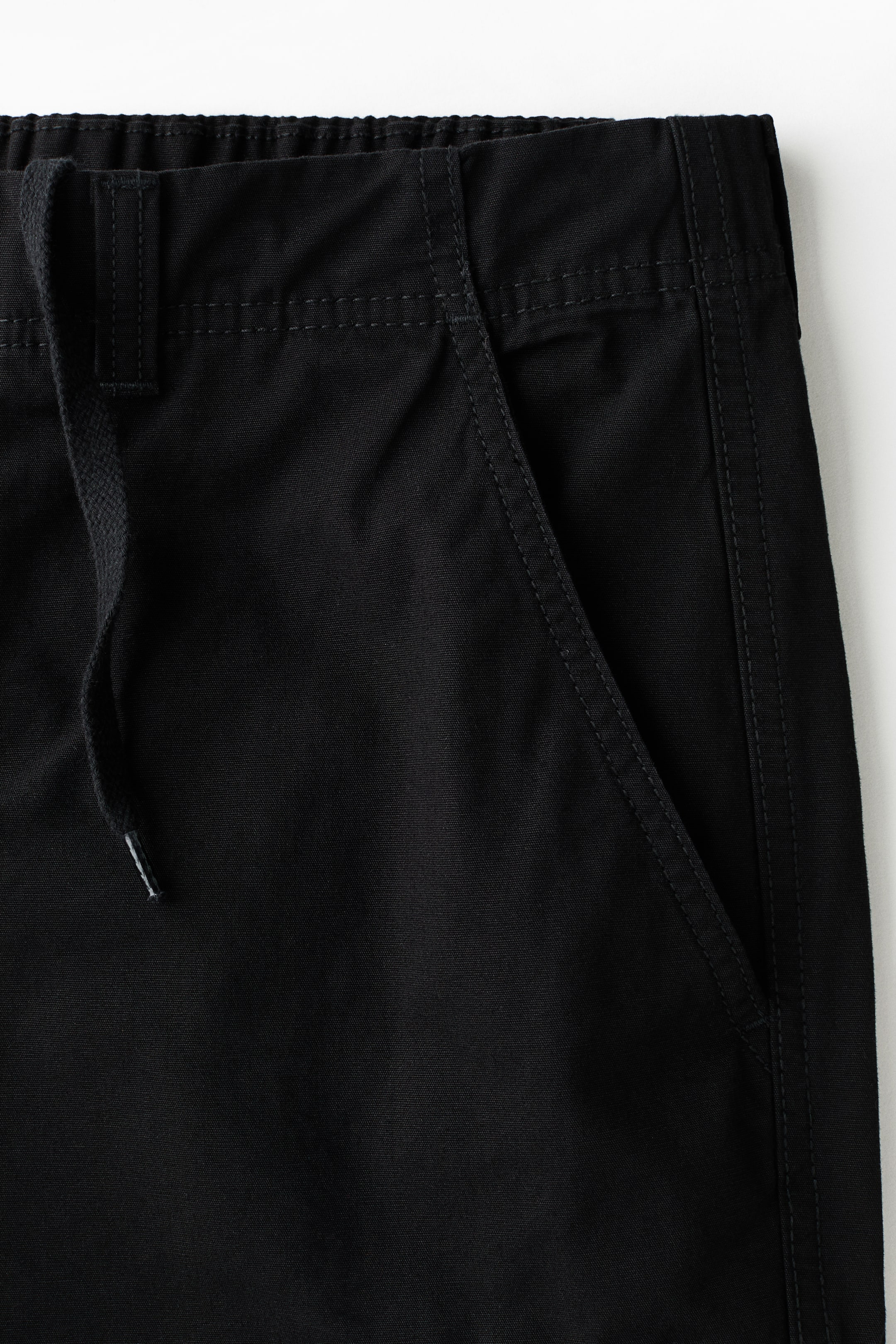 View larger image: Relaxed-Fit Cotton Cargo Pants - Black - Men | H&M US 7