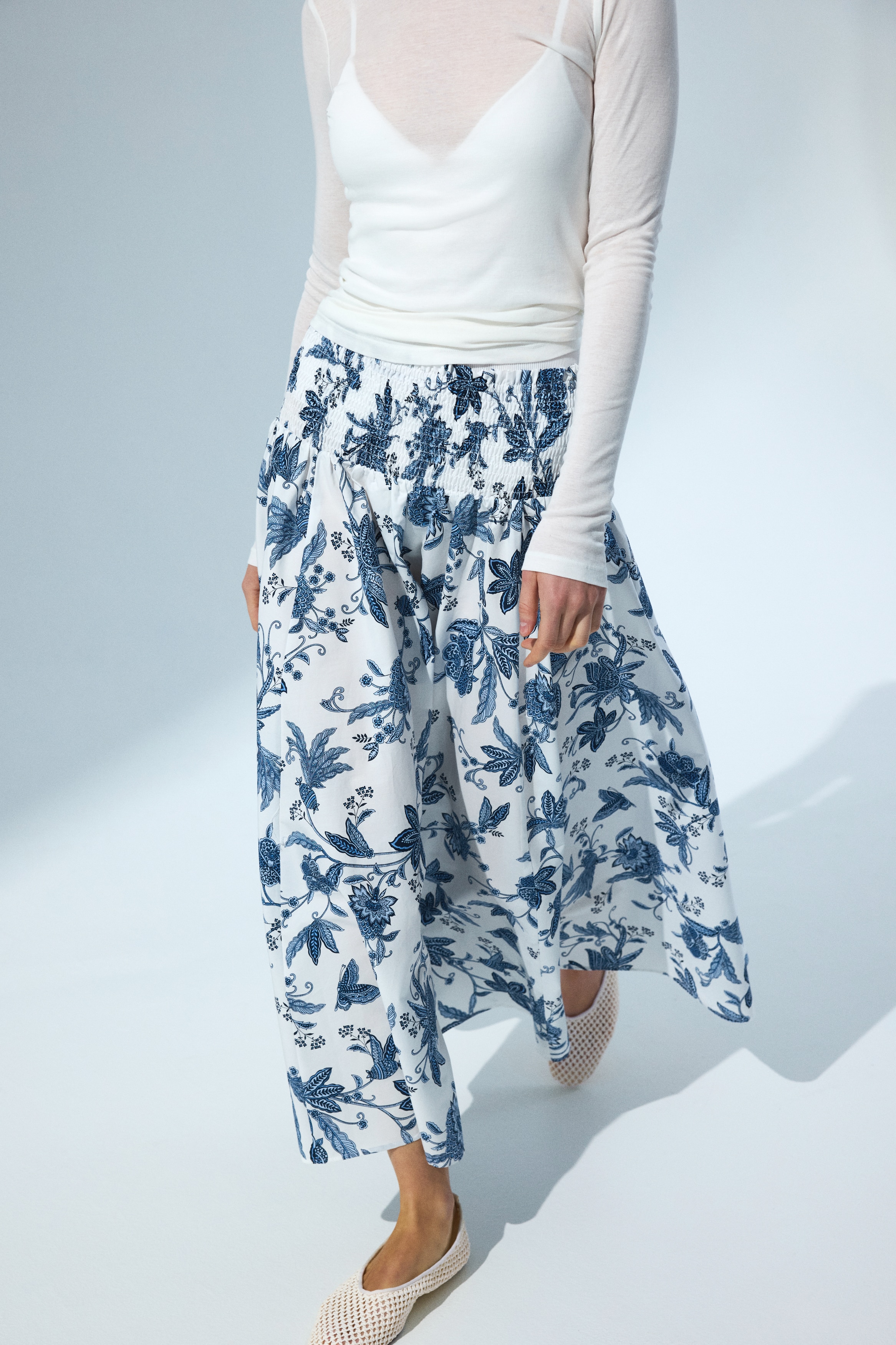 Φούστα με σφηκοφωλιά στη μέση - Λευκό/μπλε φλοράλ/Ναυτικό μπλε/ριγέ