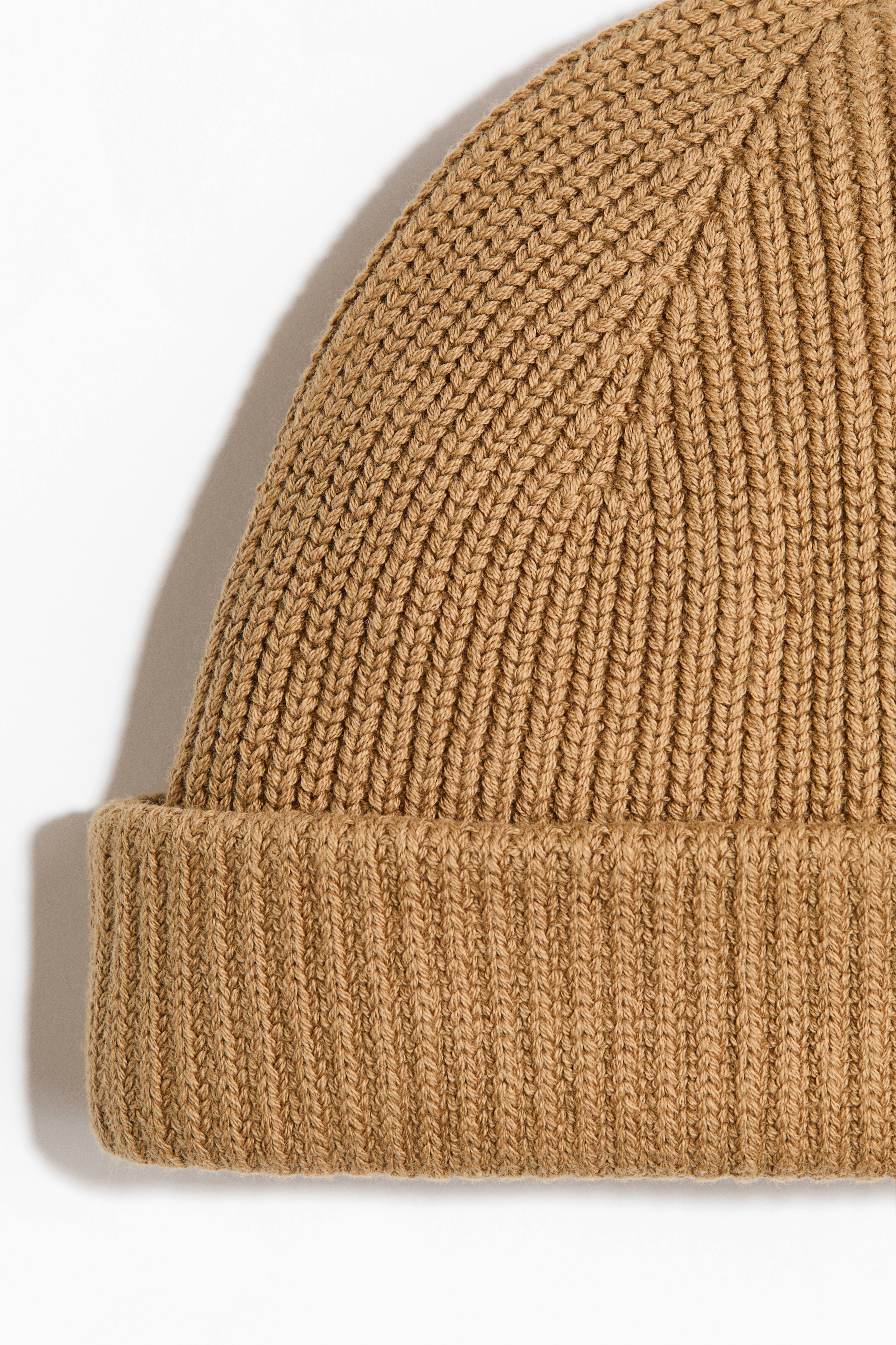 Tuque en tricot côtelé