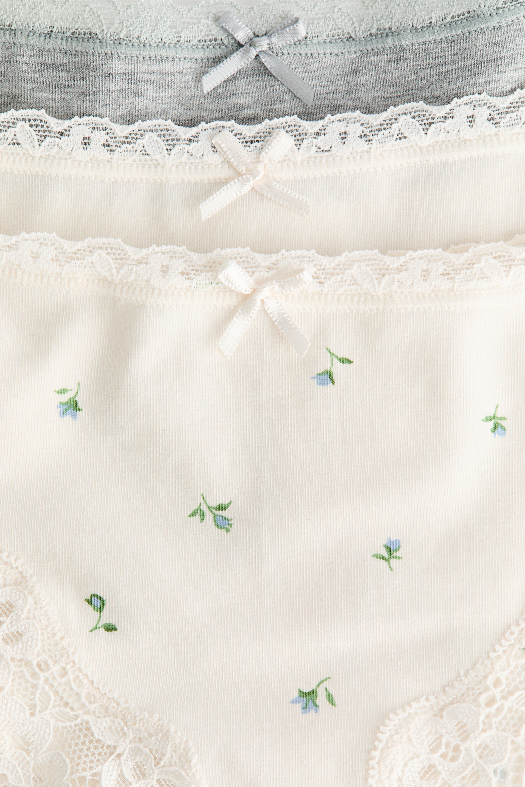 3-pack Cotton and Lace Hipster Briefs