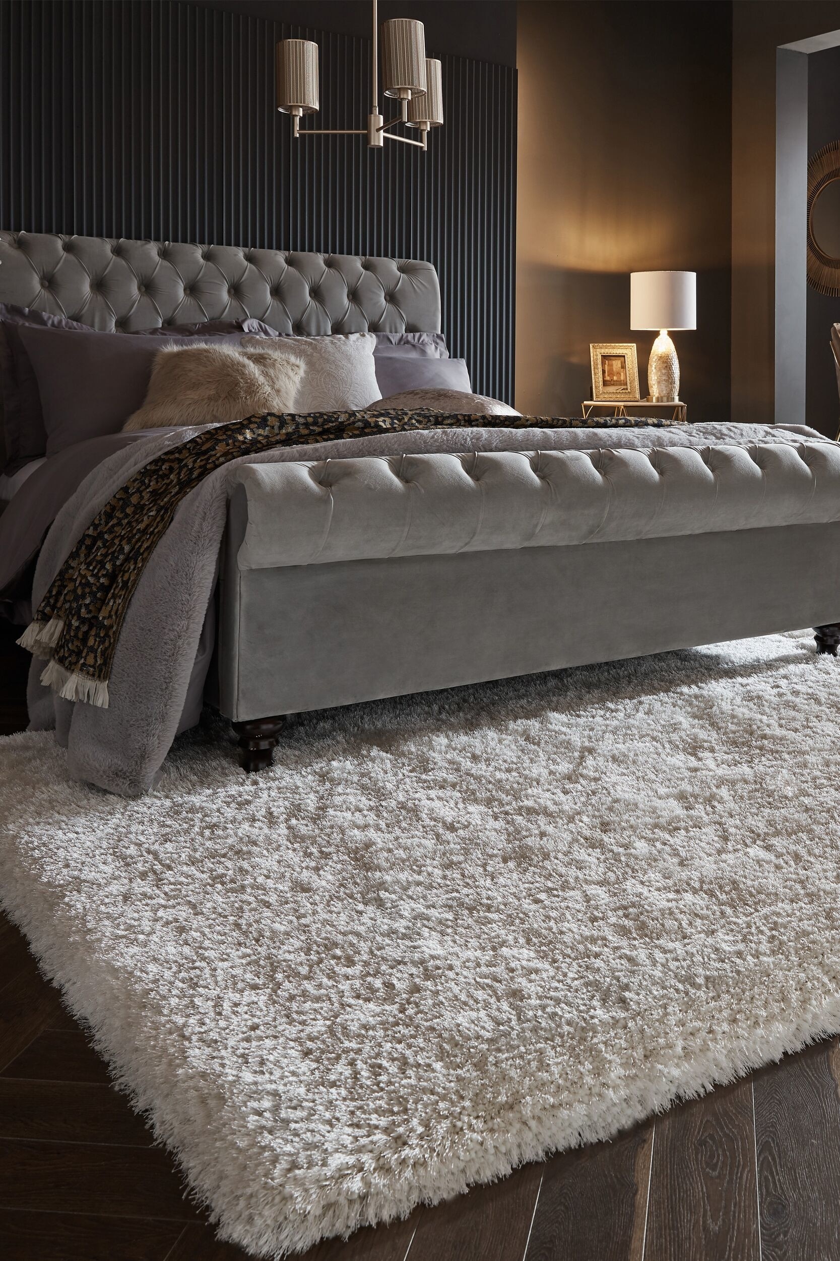 Pörröinen Pearl-kierrätysmatto - Norsunluunvalkoinen/Hopea