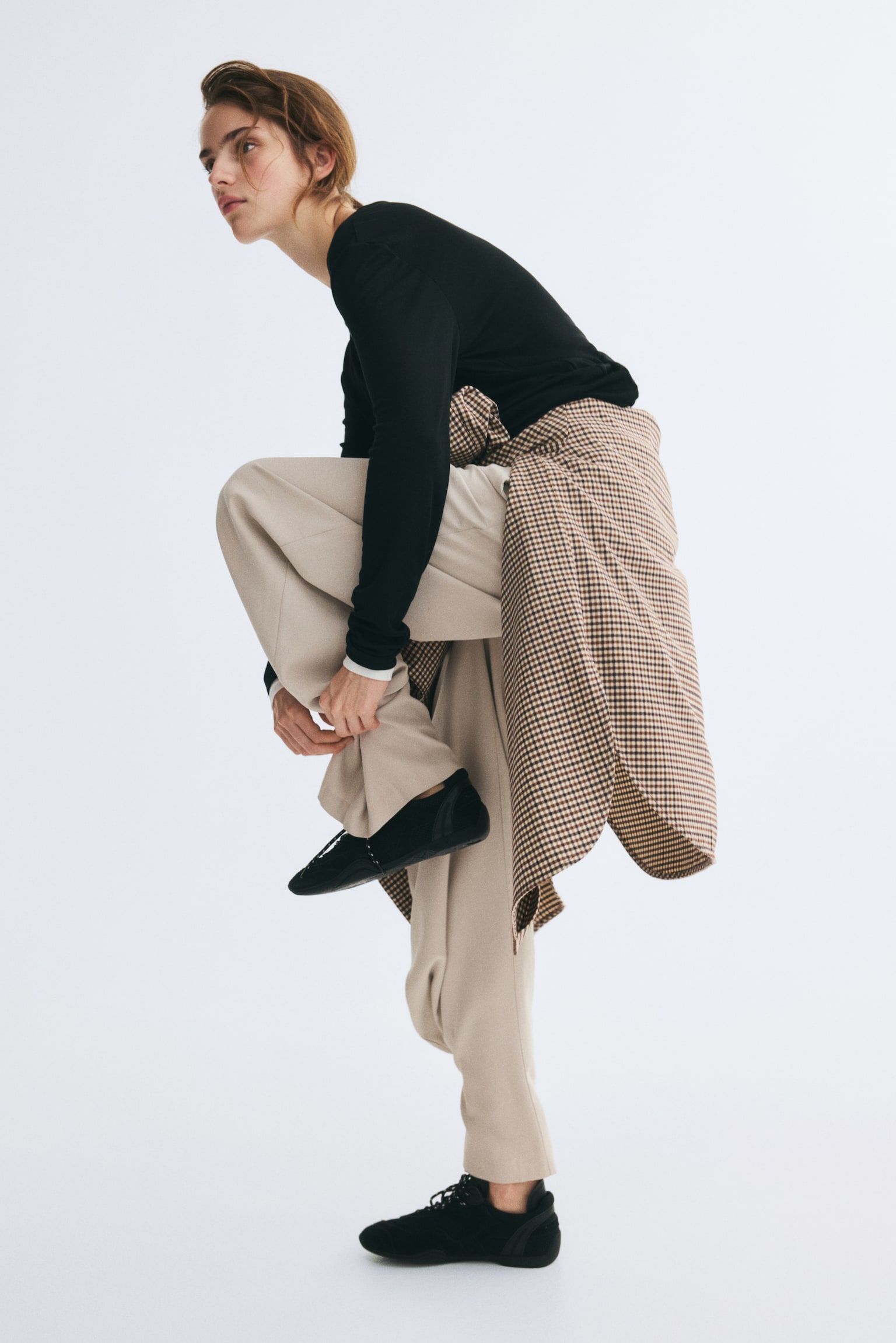 Женские брюки H&M Tailored barrel trousers, цвет: Светлый бежевый — фото 6
