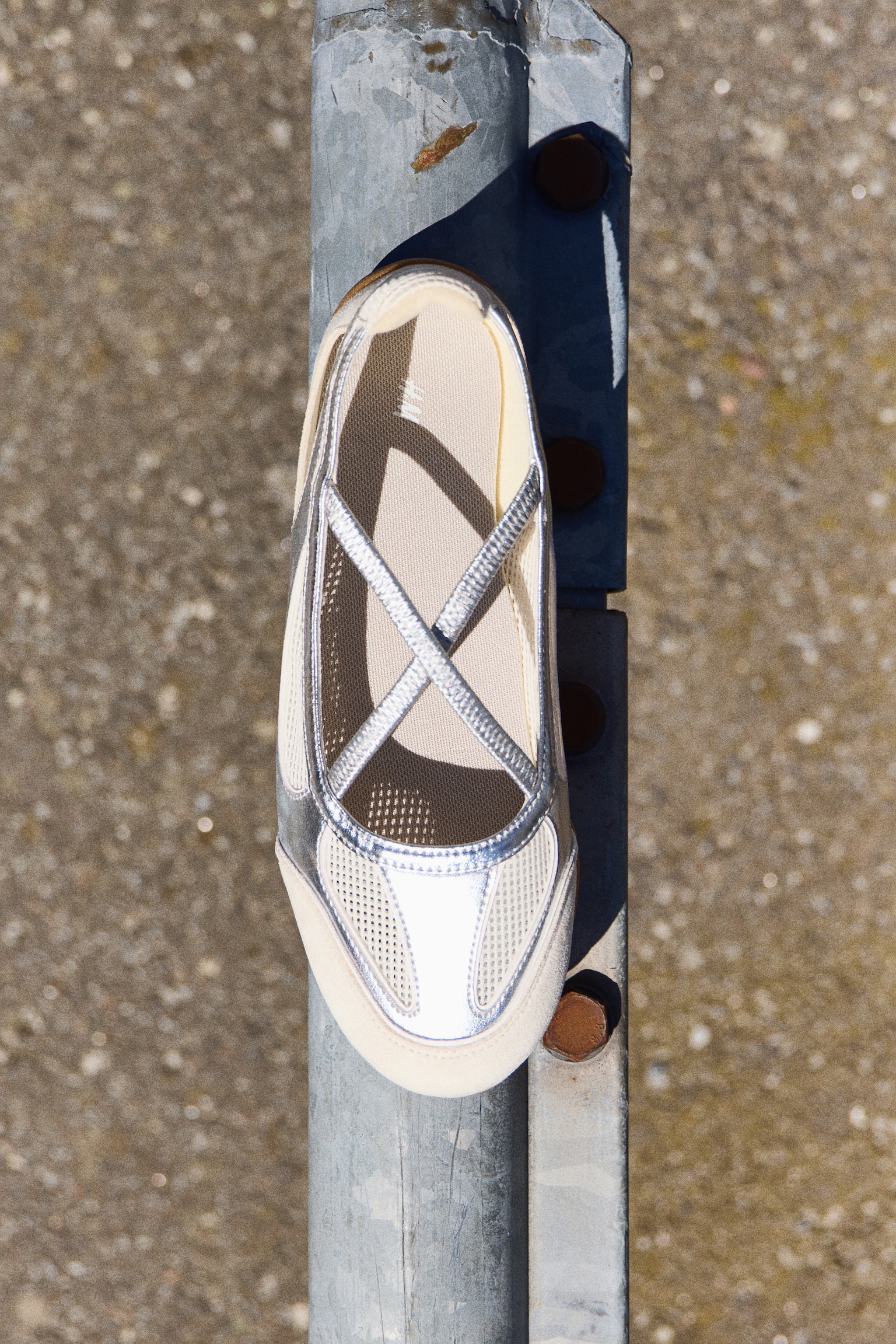 Sandales façon sneakers - Argenté/crème/Beige - 1