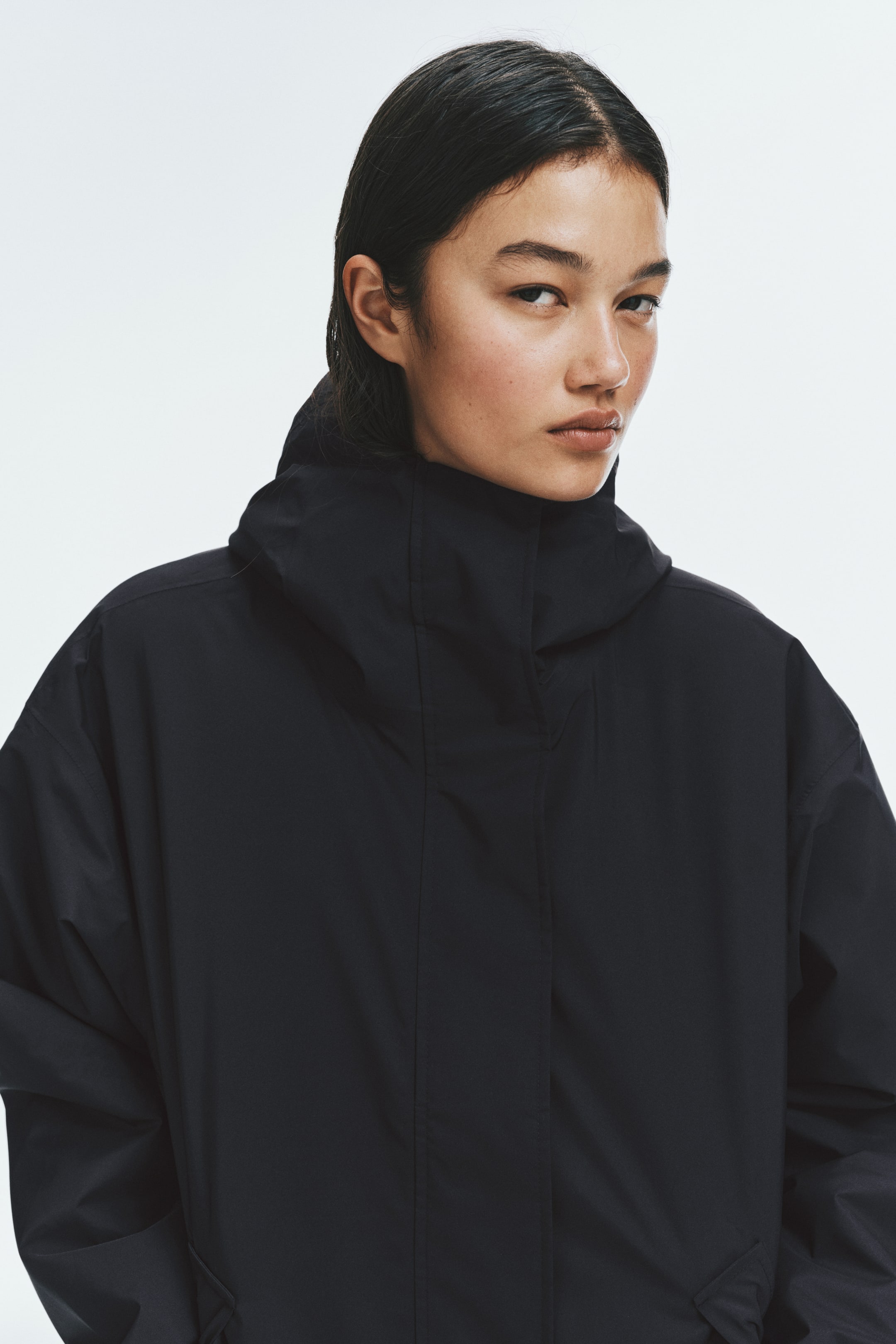 Loose-Fit Raincoat with StormMove™