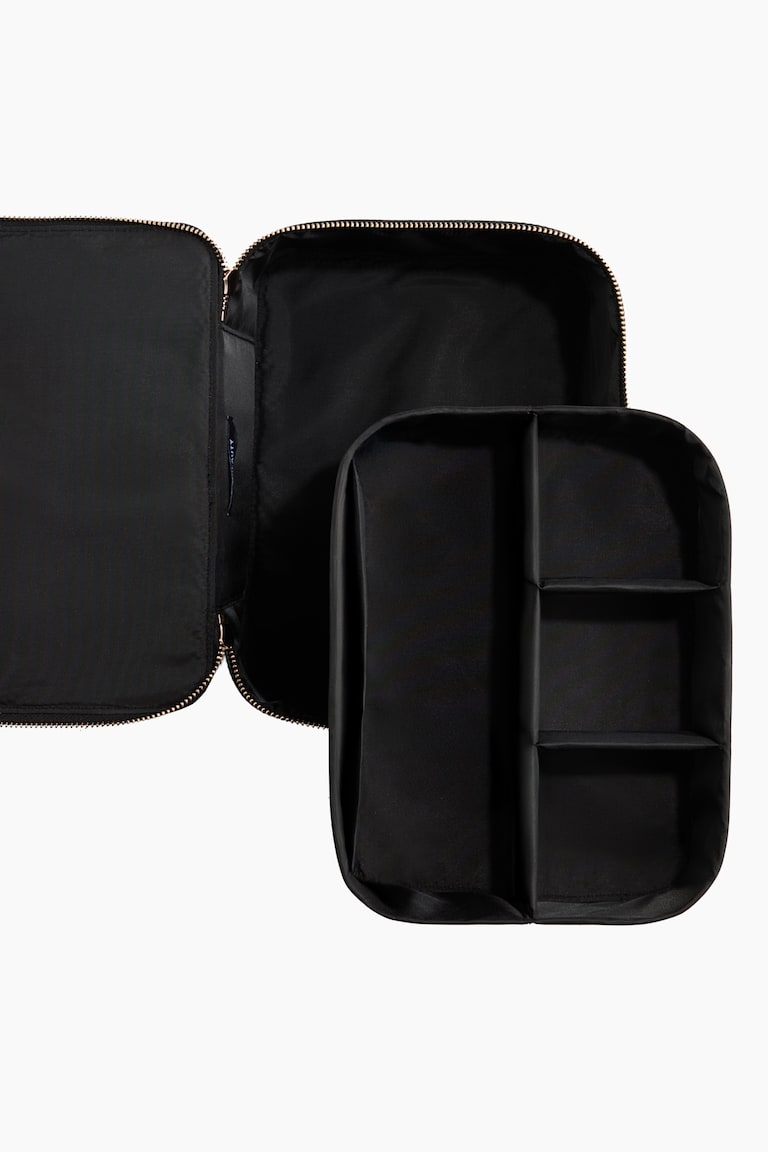 Boxy Makeup Bag - Black - Beauty all | H&M US