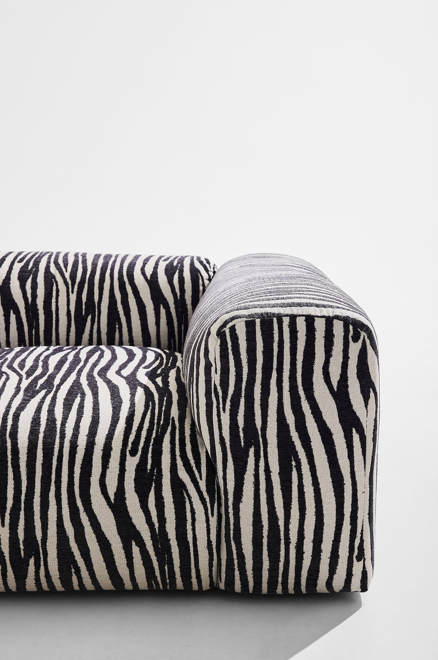 Sofa Wenju 3-osobowa - Zebra/Offwhite/Morelowy Róż/Brązowy - 5