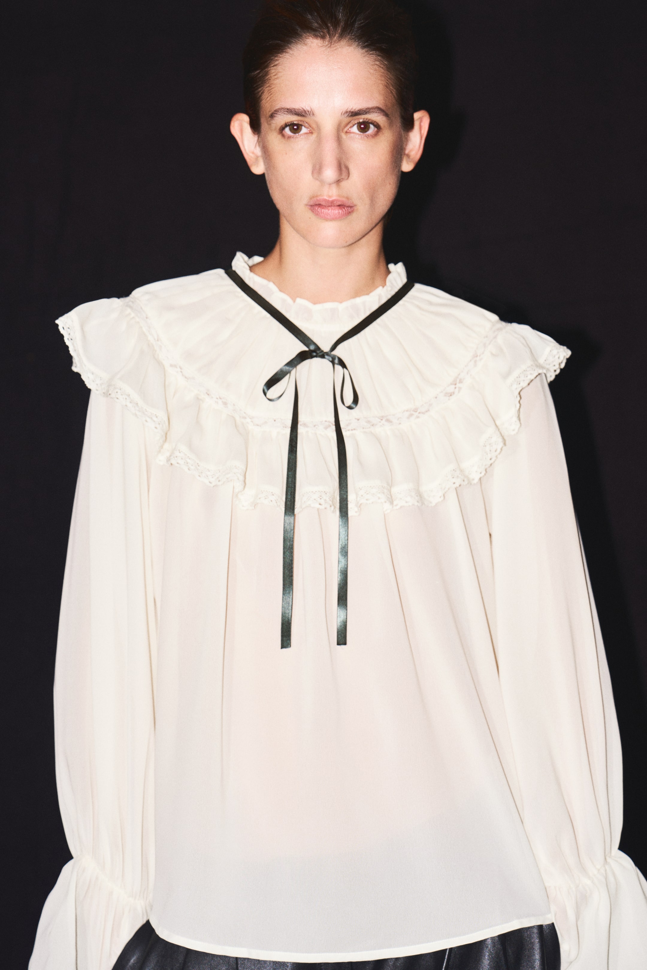Blouse à volant plissé en mousseline