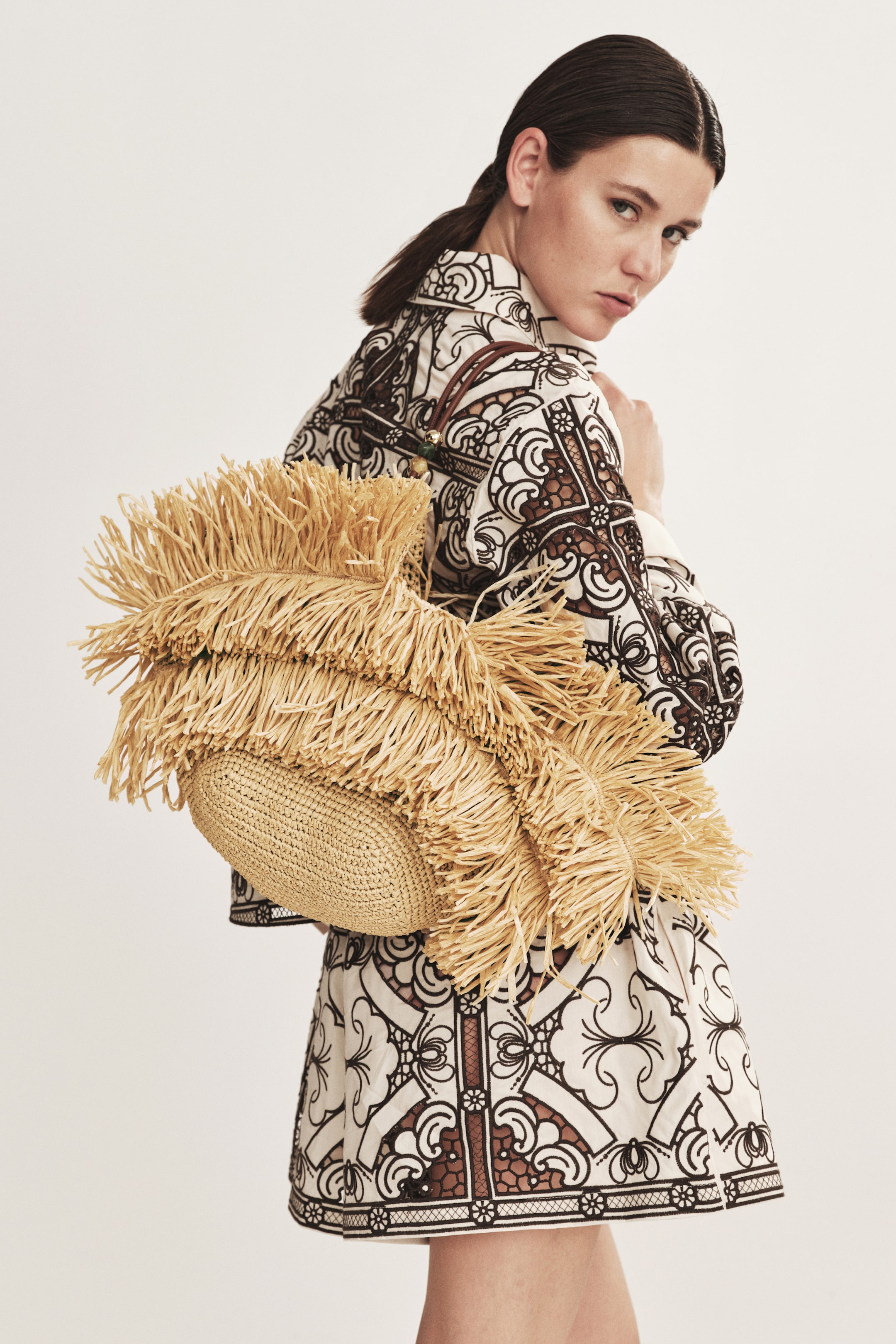 Fringed Straw Shopper