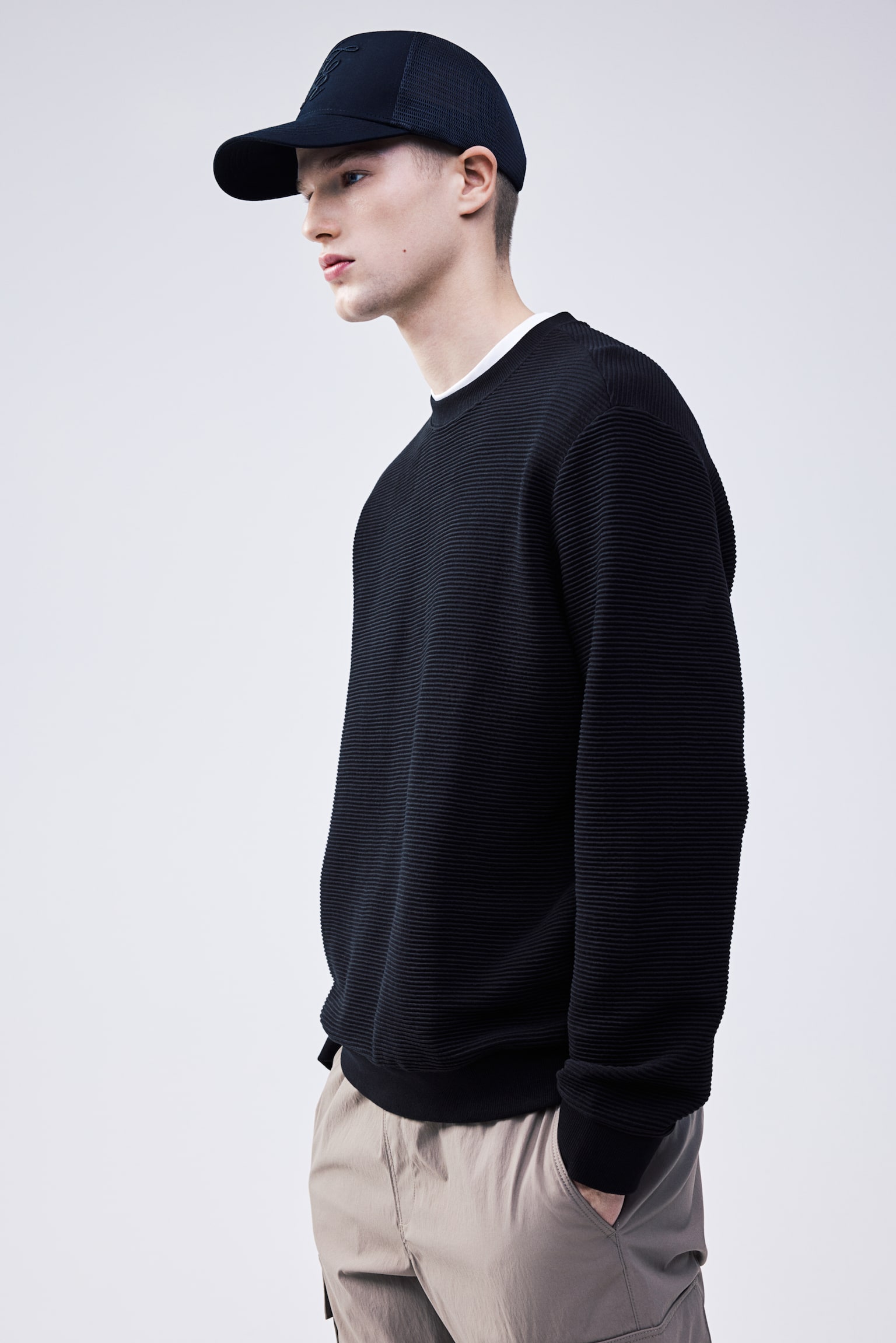 Regular Fit Rib Sweater - Black/White - 1