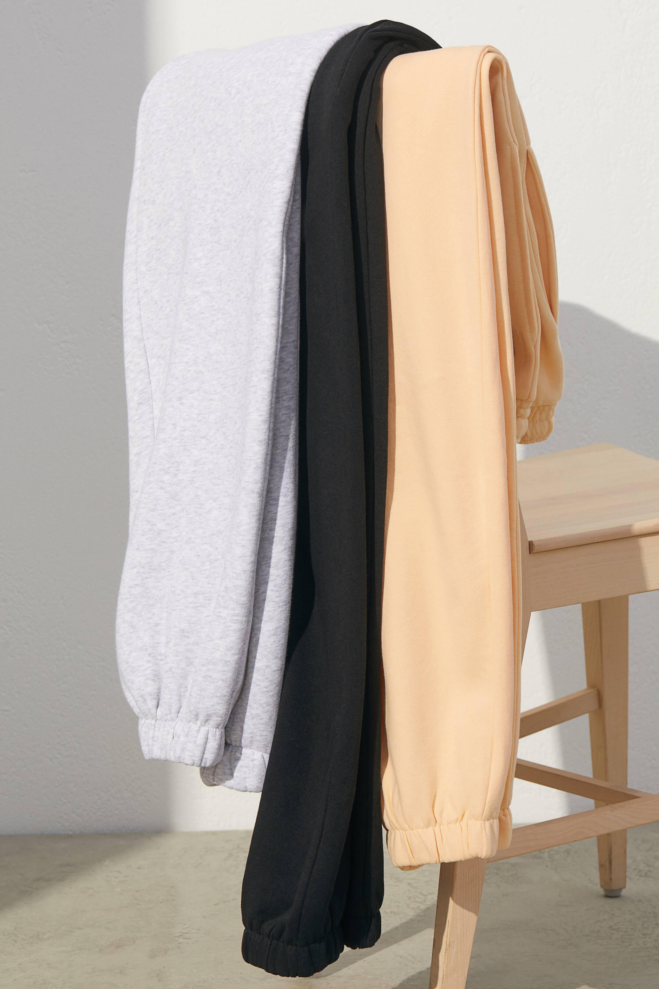 Grösseres Bild ansehen: Jogginghose - Schwarz - DAMEN | H&M CH 2