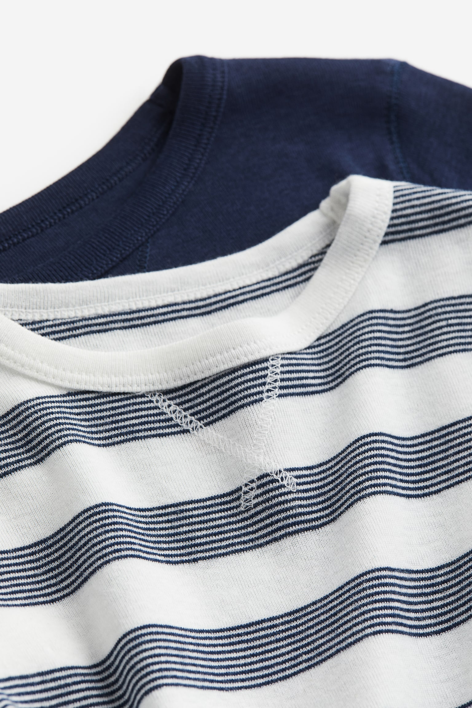 Bộ 2 áo thun dài tay - Màu trắng/Kẻ - 2