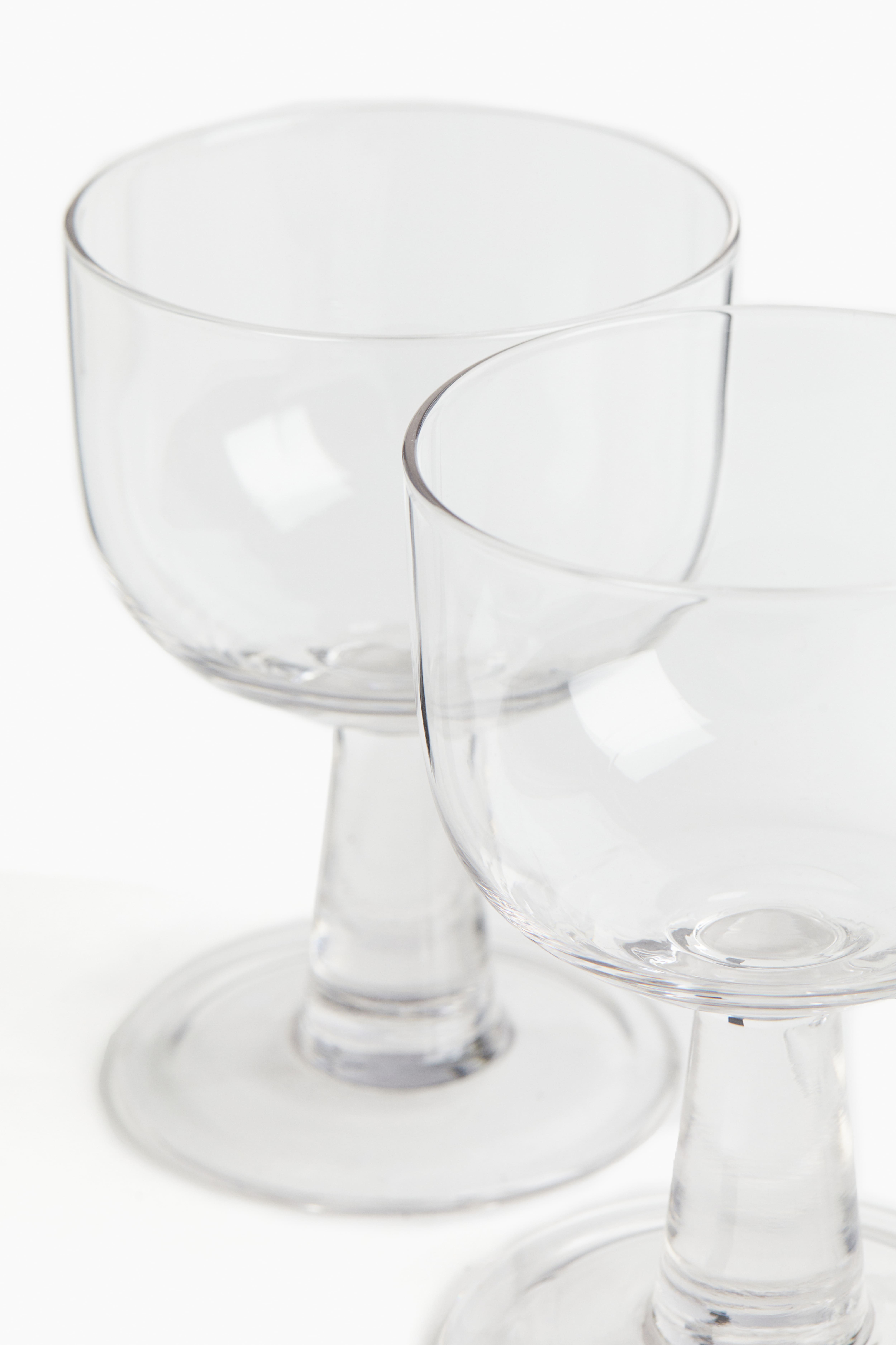 2-pack Wine Glasses - Olive green - Home All | H&M US