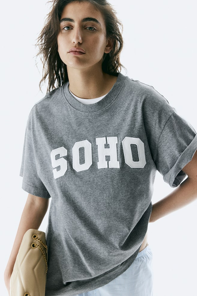 Oversized T-shirt med tryk - Gråmeleret/SOHO/Lyseblå/London - 3