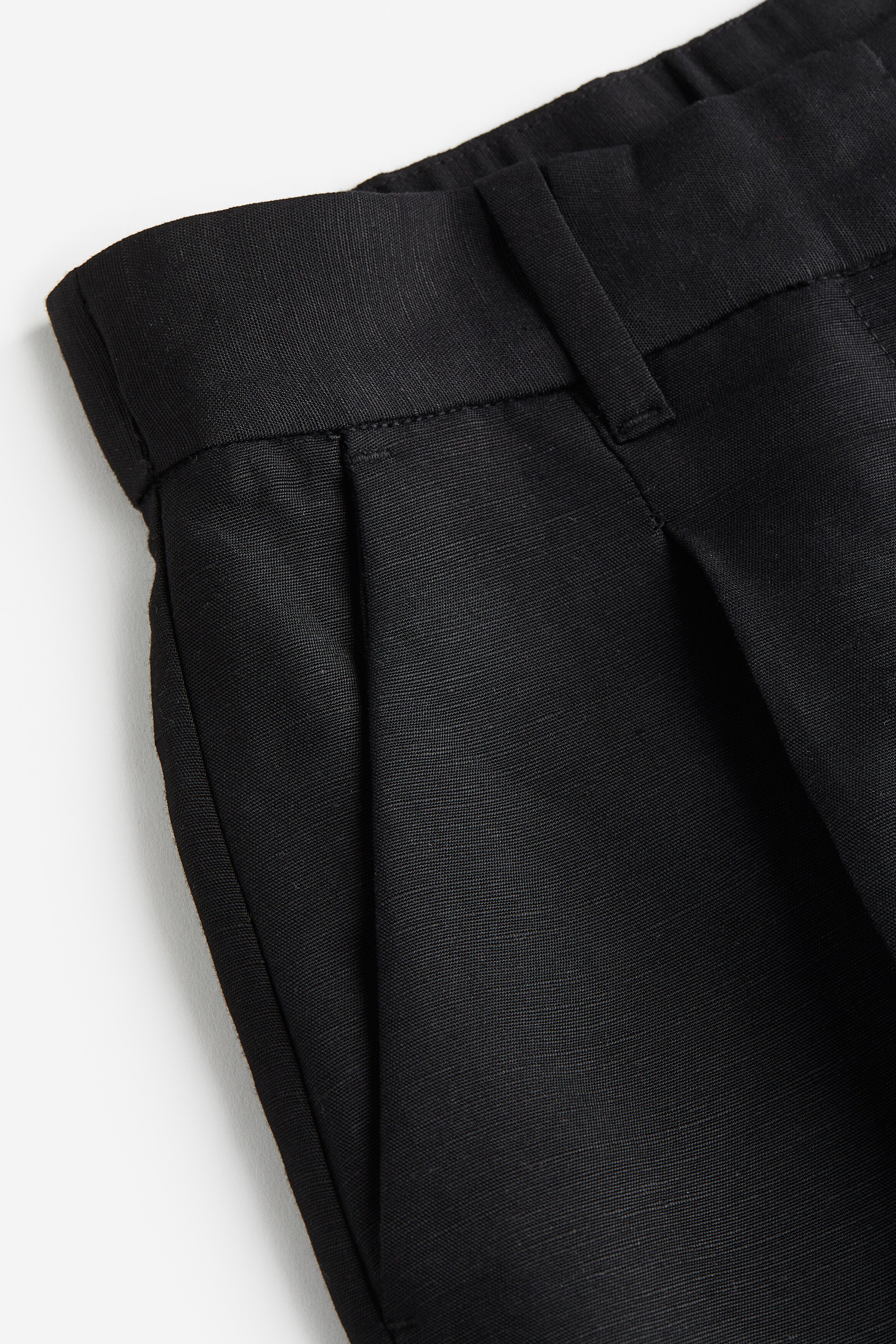 Linen-blend Bermuda shorts