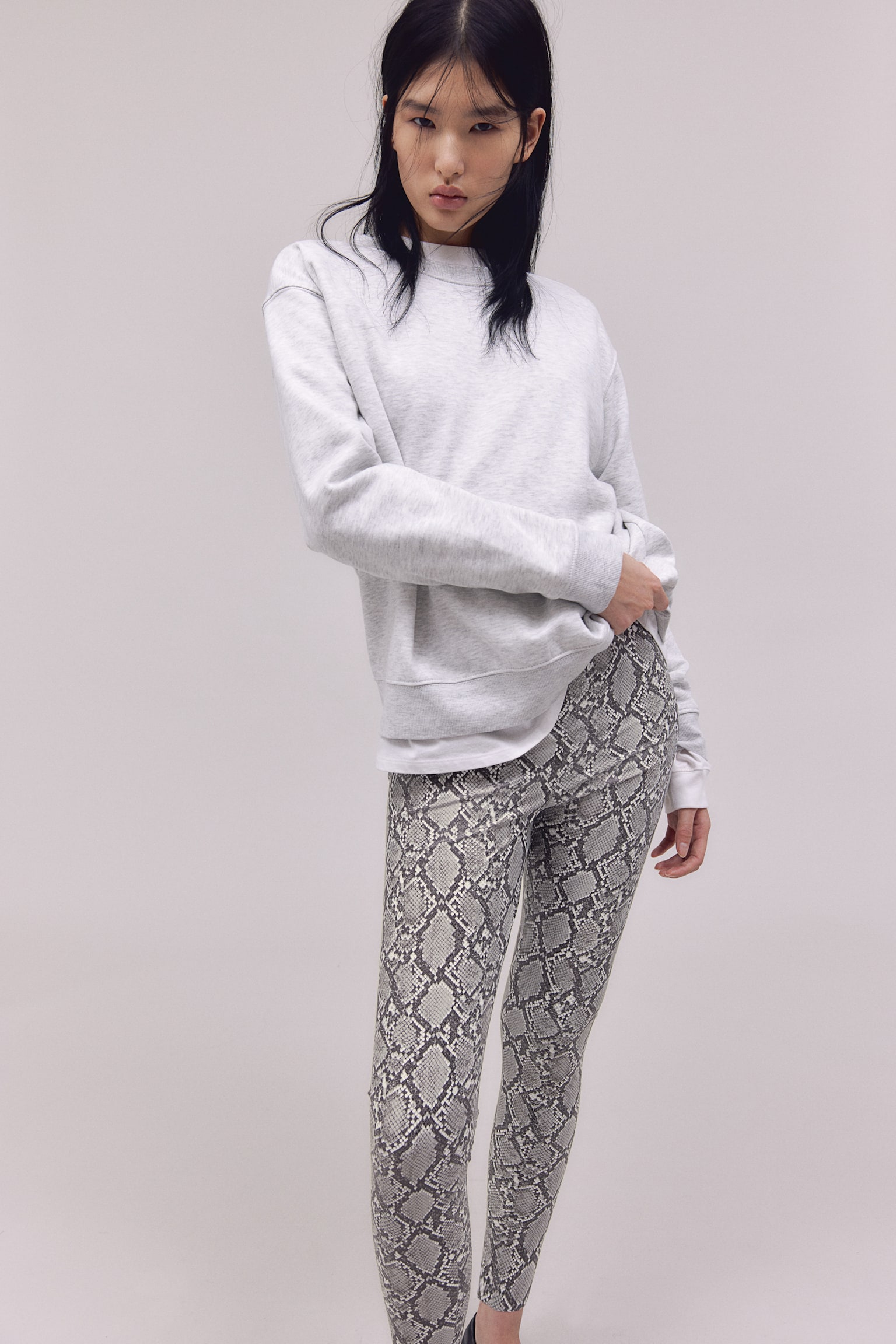 Coated leggings - White/Snakeskin-patterned/Black/Crocodile-patterned - 7