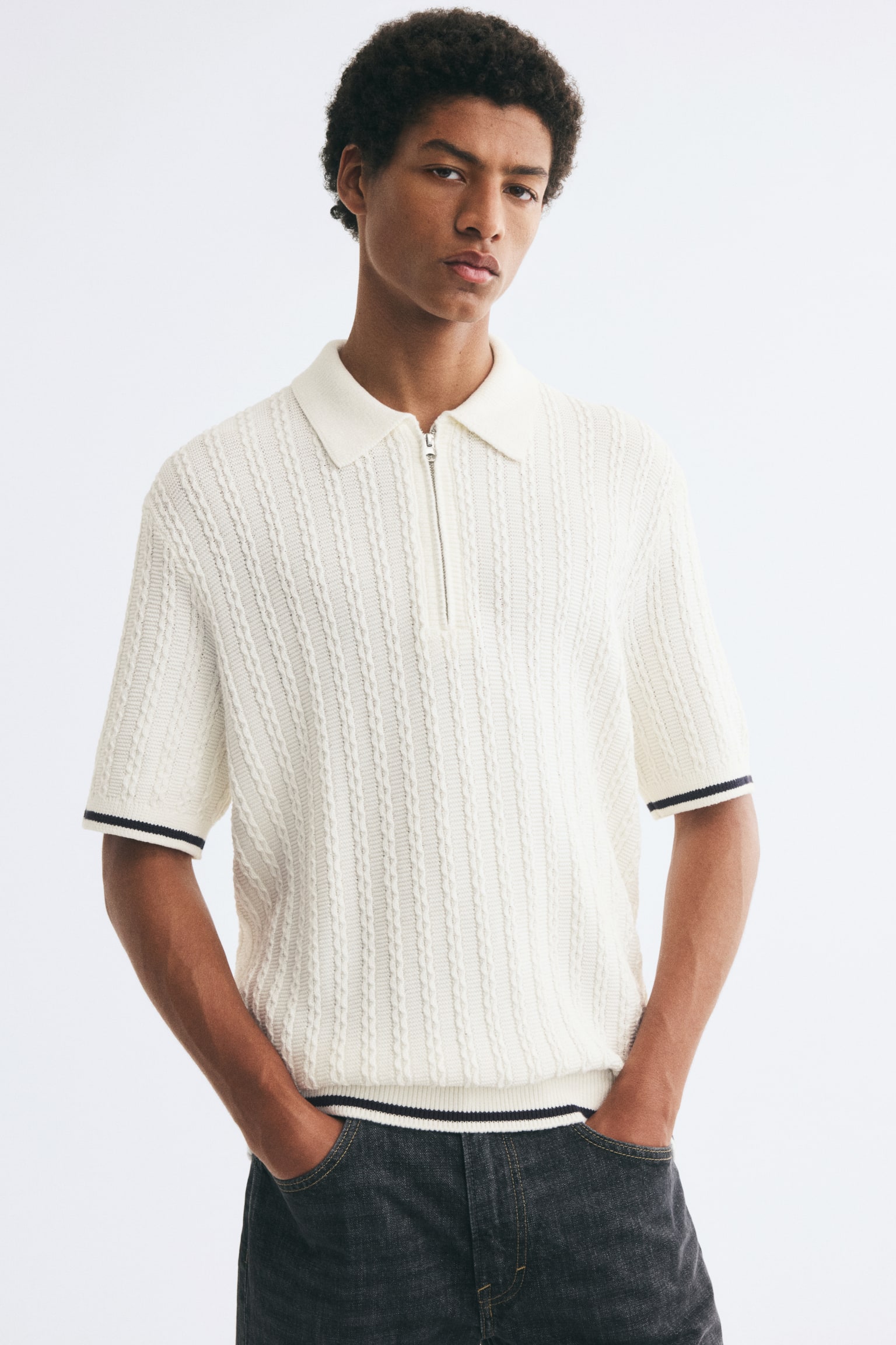 Мужское поло H&M Relaxed-Fit Half-Zip Polo Shirt, цвет: Кремовый — фото 2