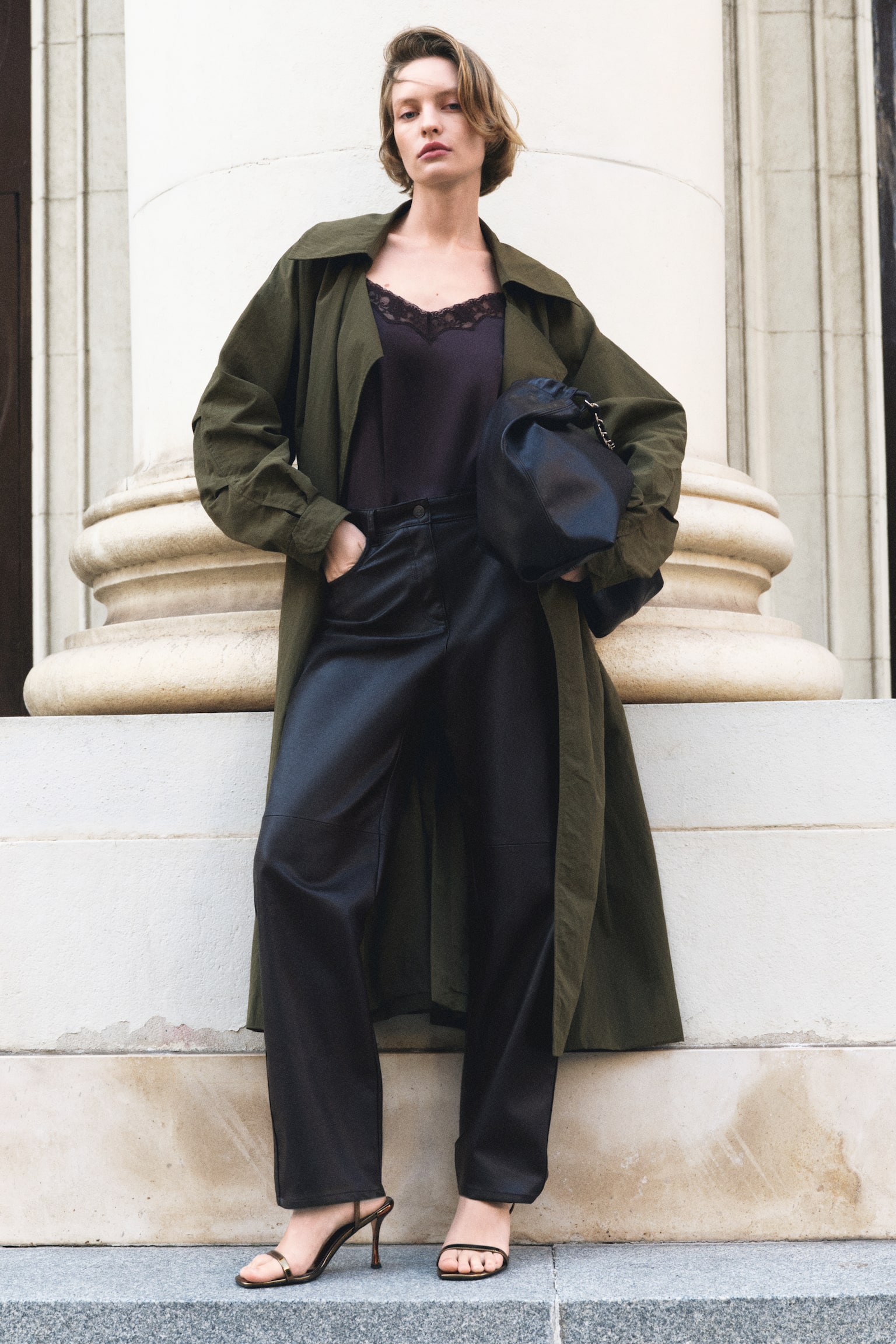 Barrel-leg coated trousers - Dark brown - 4