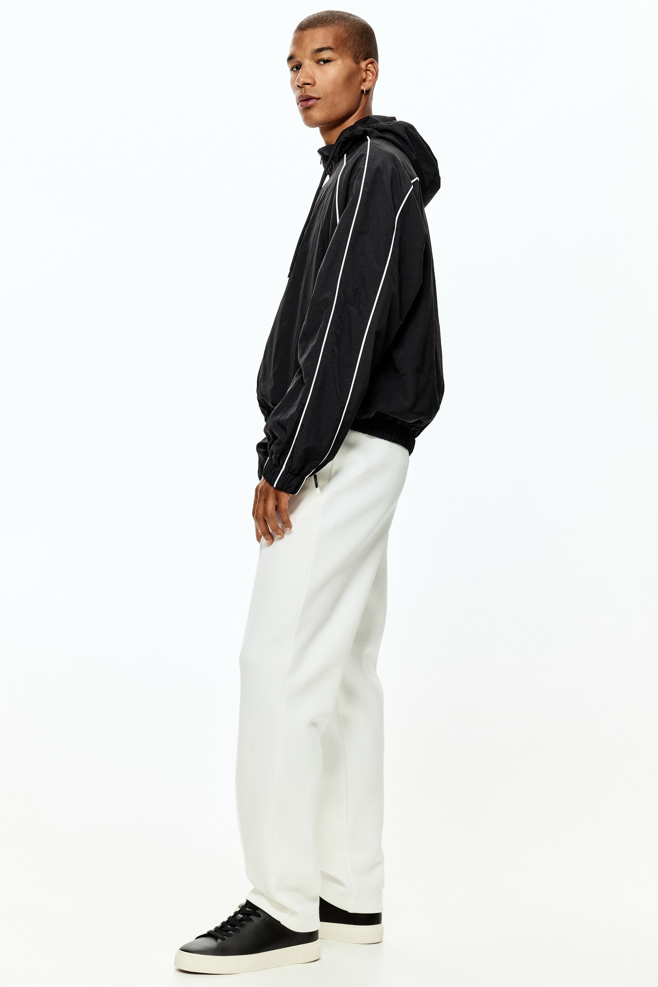 Xem ảnh lớn hơn: Quần jogger kiểu may đo Regular Fit - Màu trắng - Men | H&M VN 3