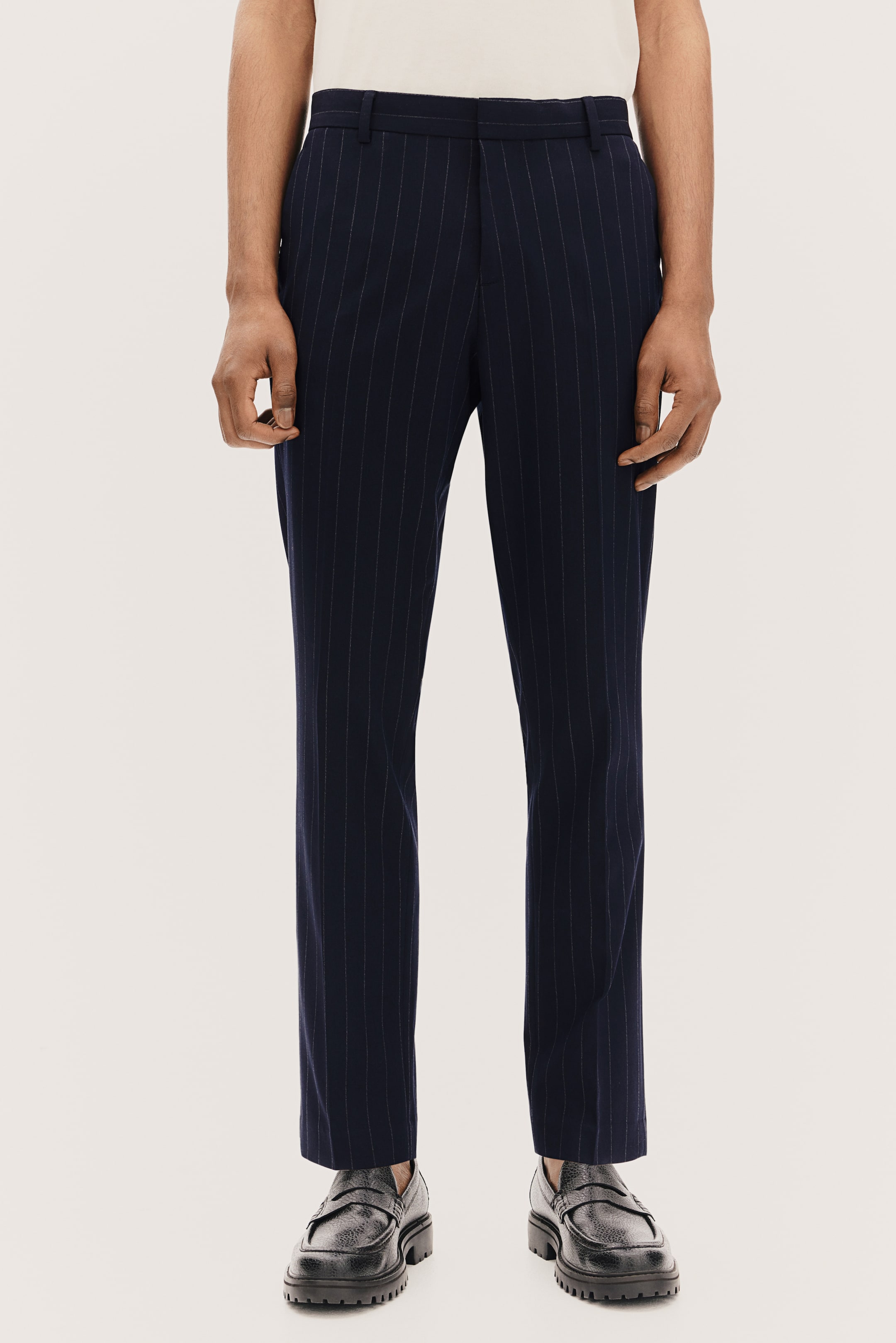 Slim Fit Suit trousers - Navy blue/Pinstriped - Men | H&M GB 2