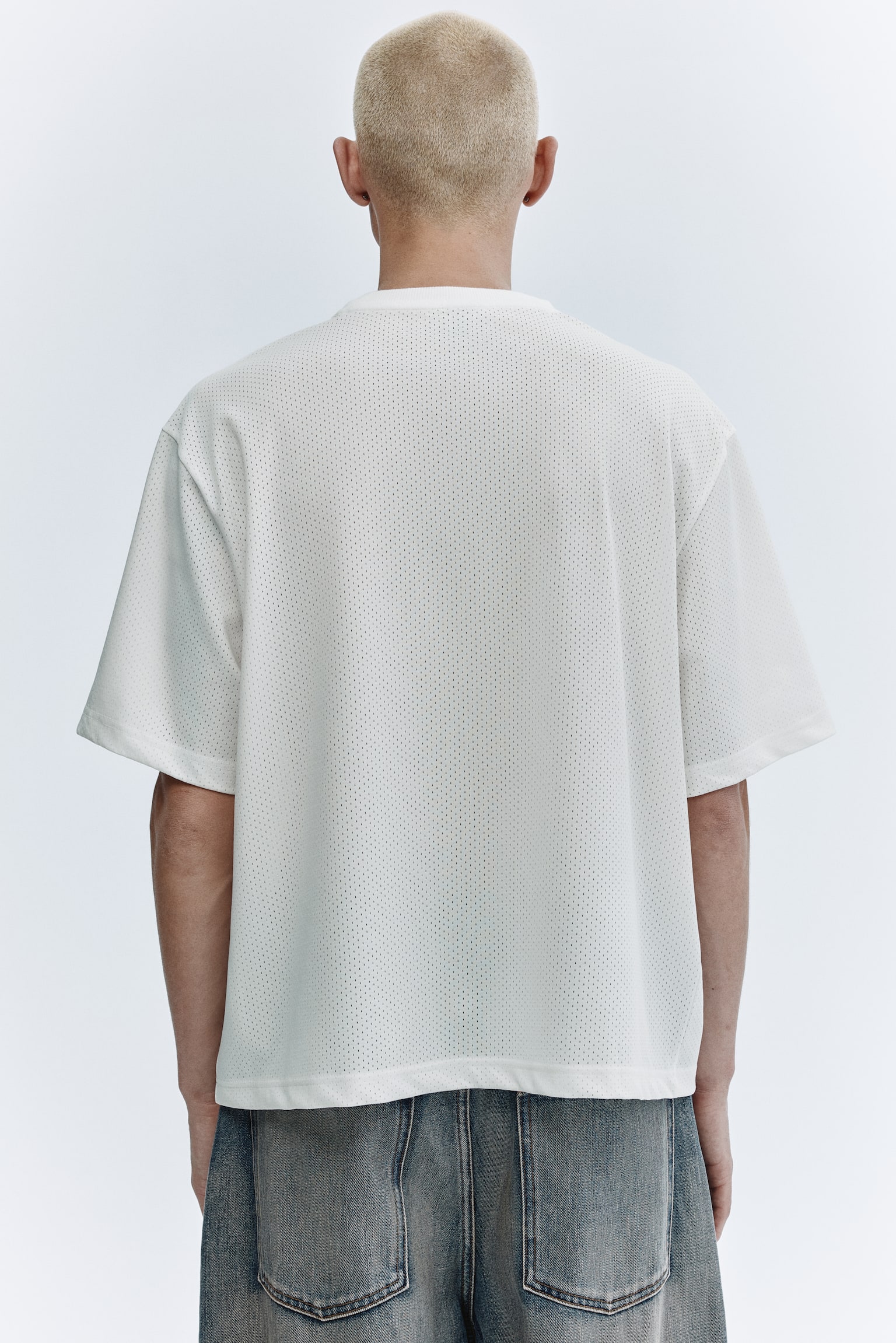 Siateczkowy T-shirt z nadrukiem Oversized Fit - Biały/Maison Locals/Granatowy/Maison Locals - 2
