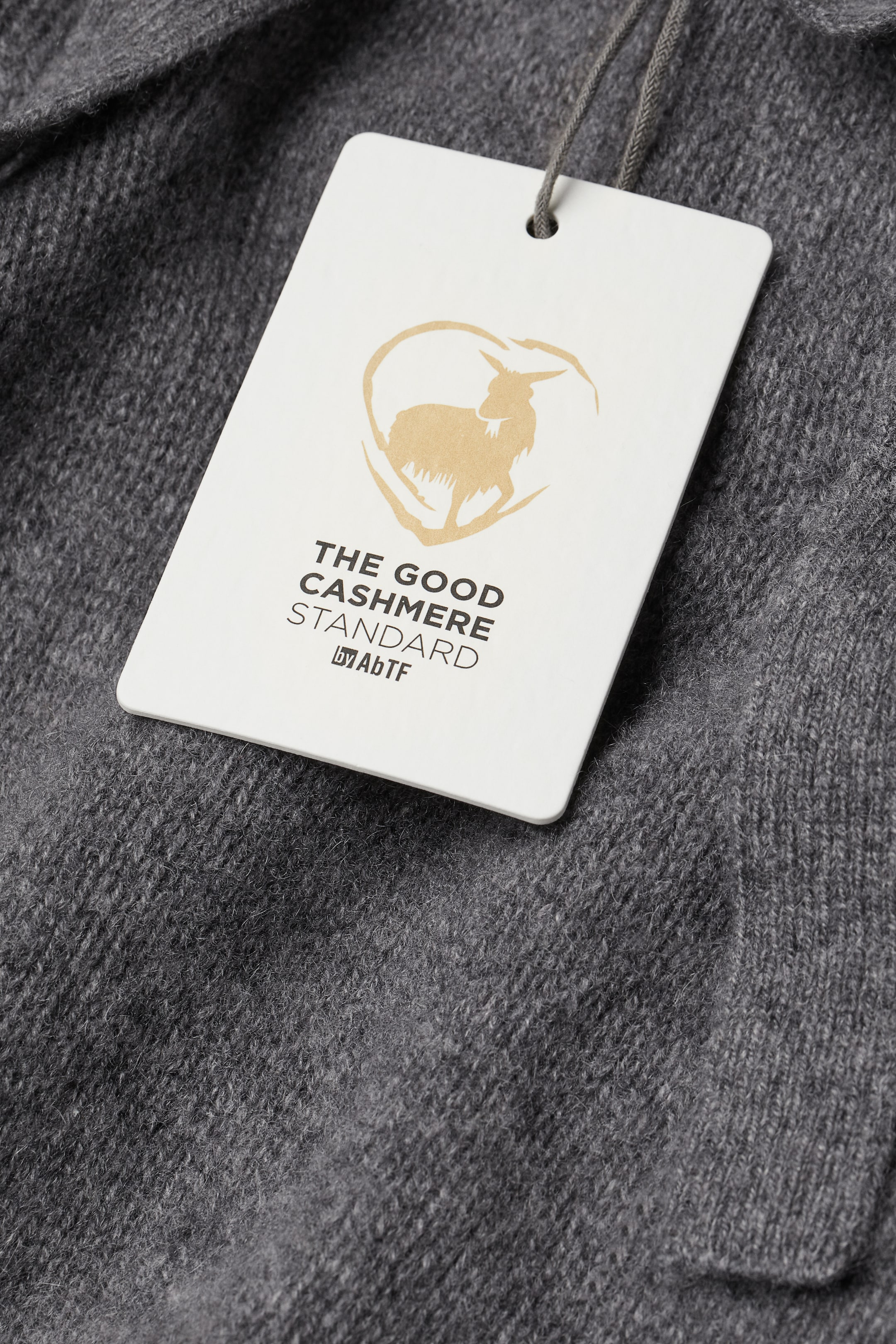 View larger image: Knitted cashmere hood - Grey marl - Ladies | H&M HK 2