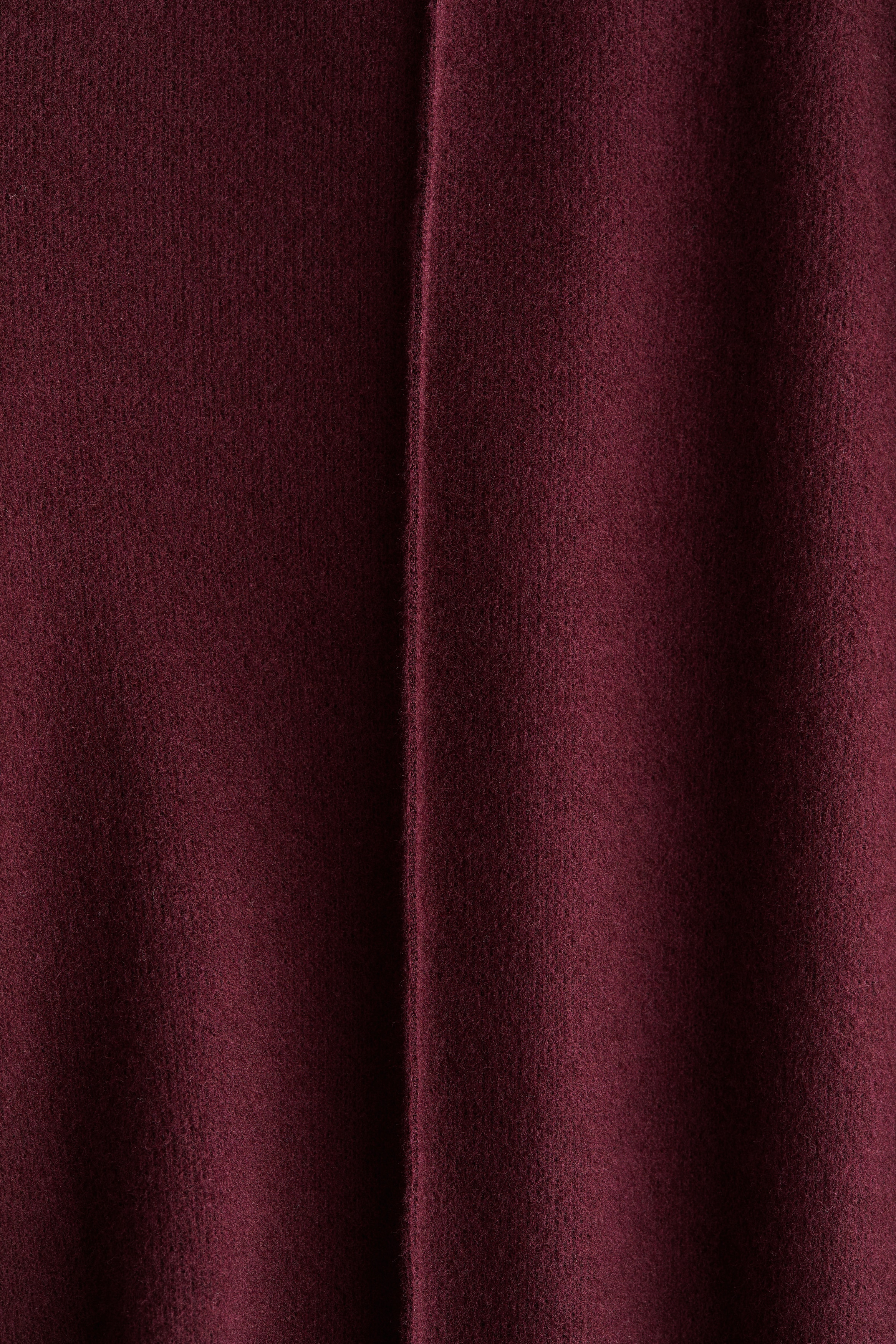 Crease-leg trousers