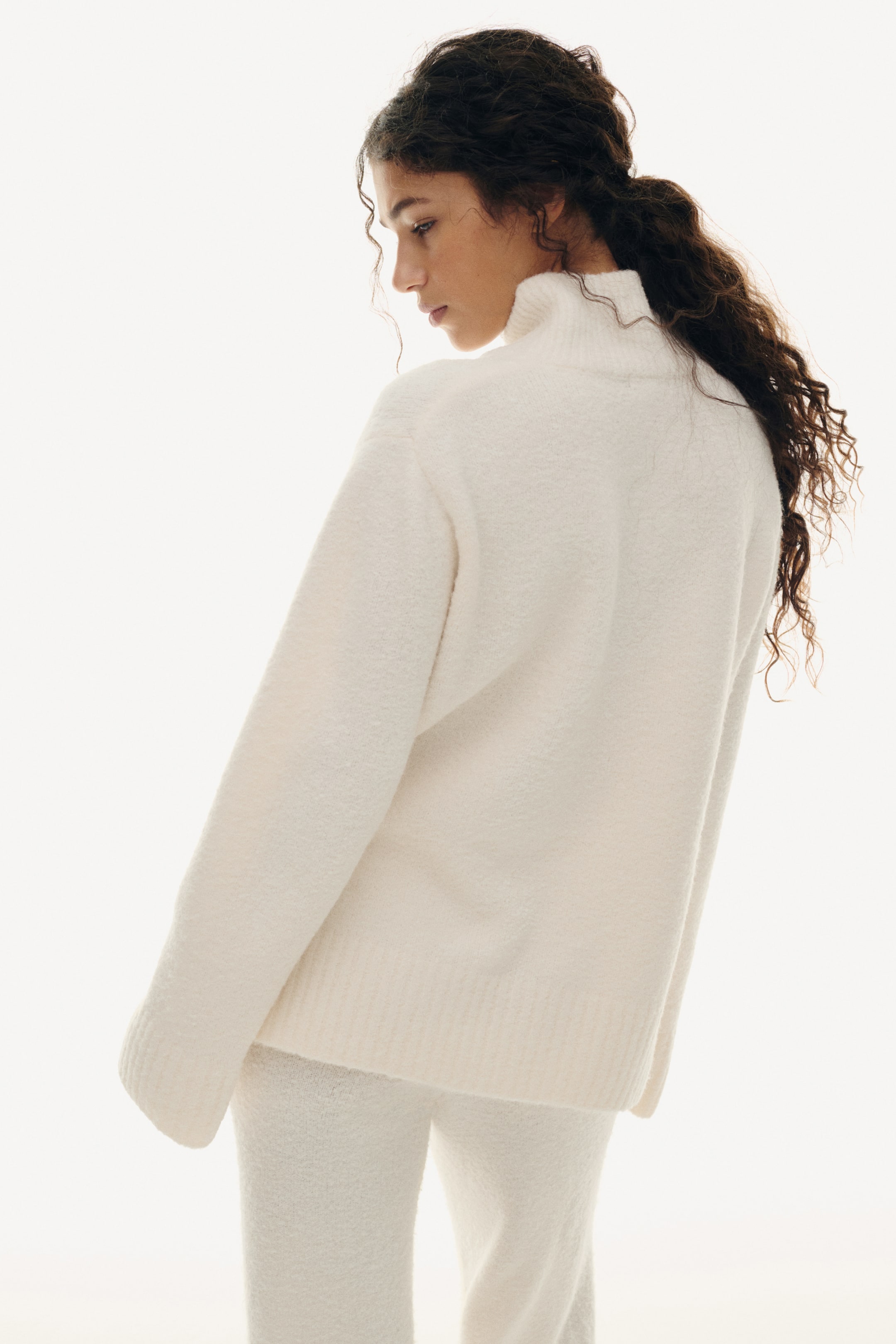 Größeres Bild anzeigen: V-Pullover aus Wollmix - Cremefarben - Ladies | H&M AT 4