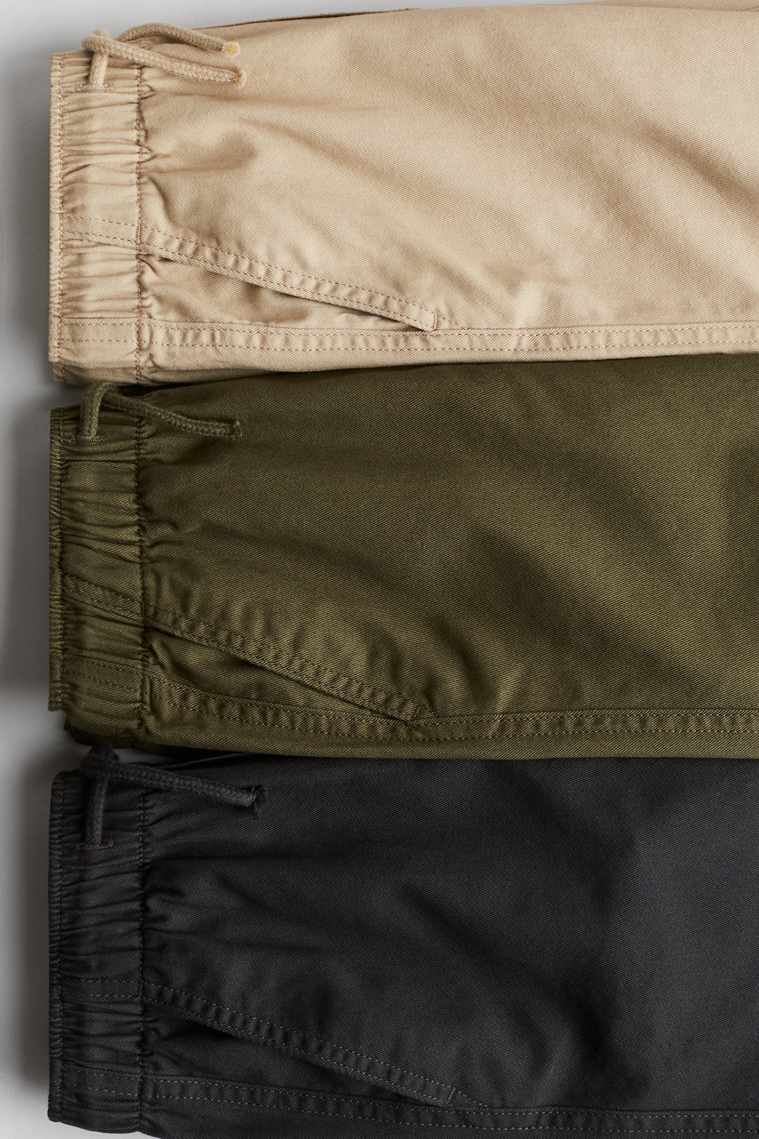 Детские брюки H&M 3-pack Cotton, цвет: Хаки зелёный / Бежевый — фото 2