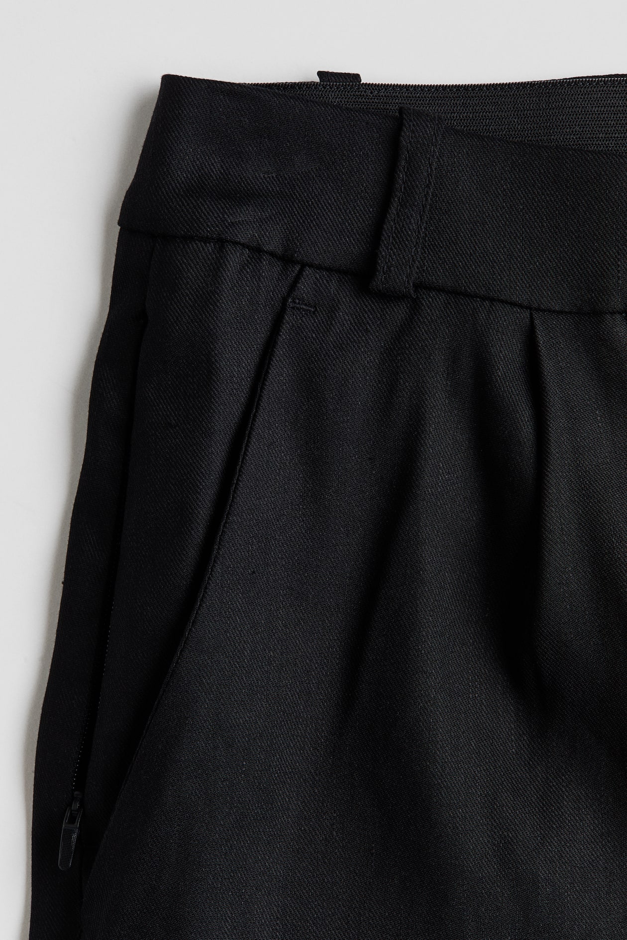 Loose-Fit Linen-Blend Shorts - image 3